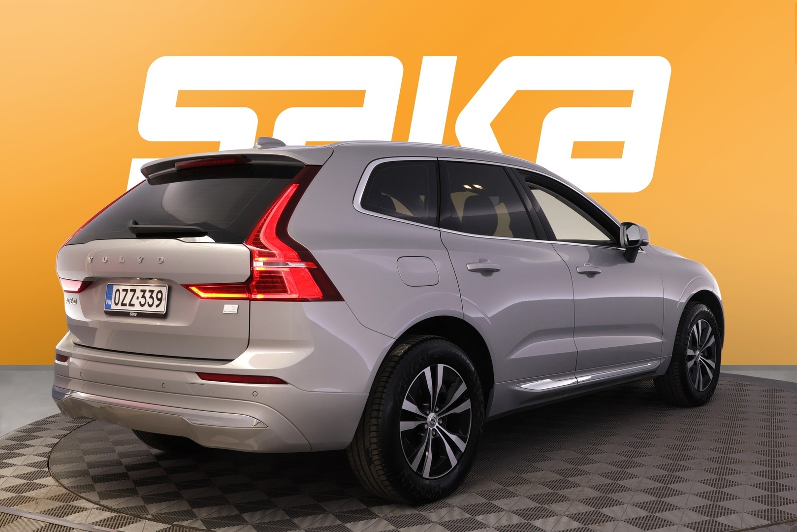 VOLVO XC60 2024
