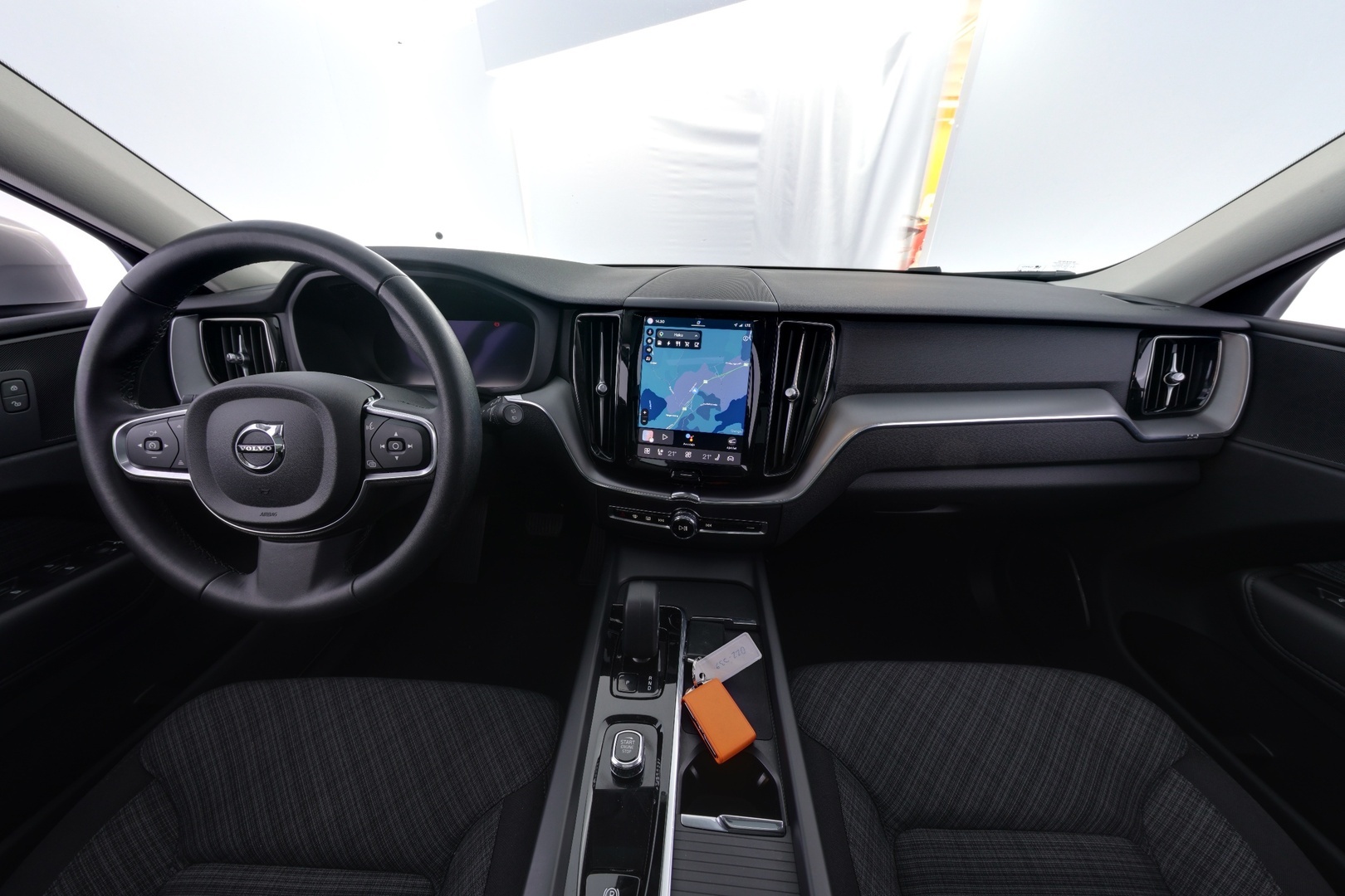 VOLVO XC60 2024