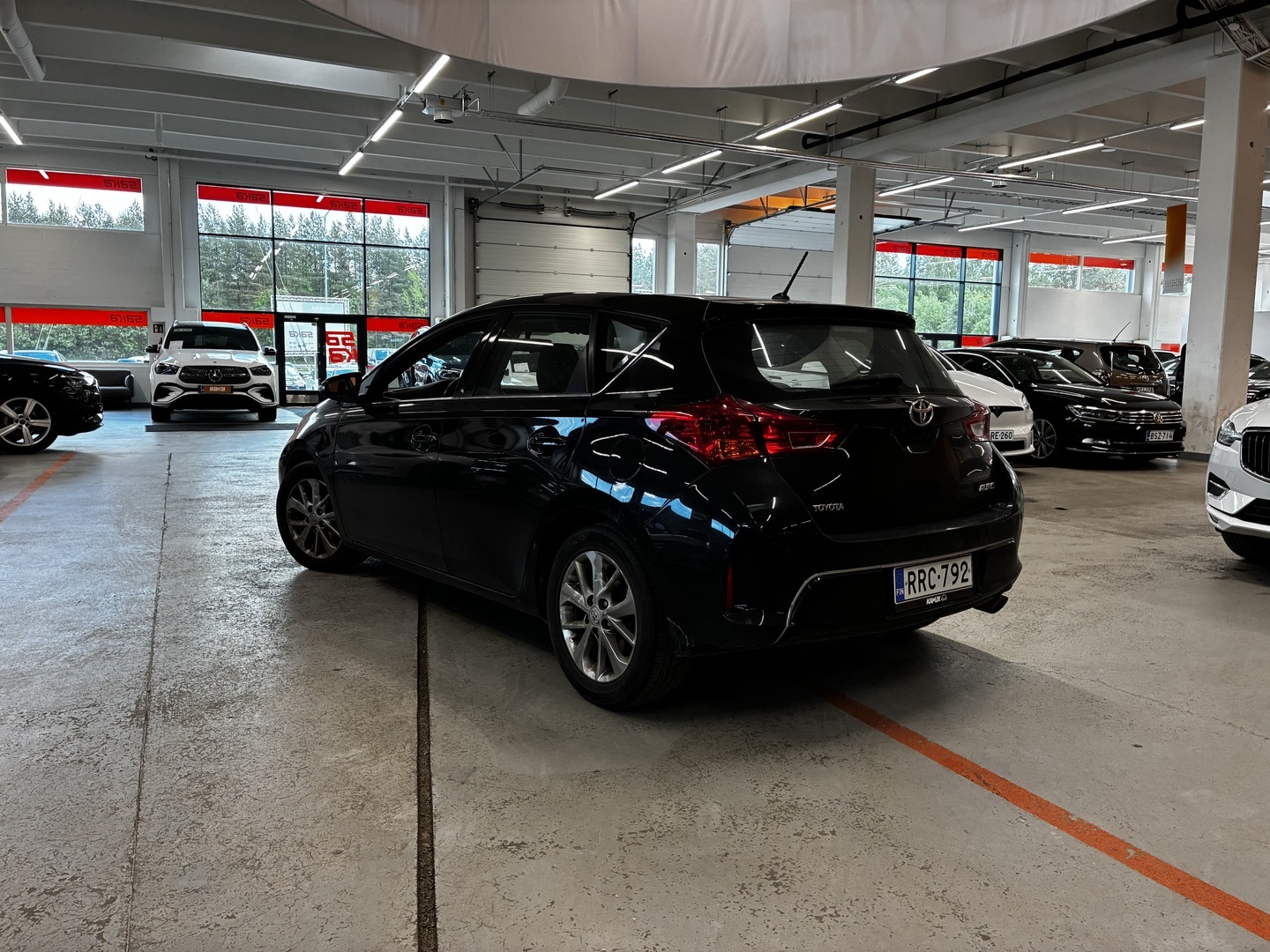 TOYOTA Auris 2013