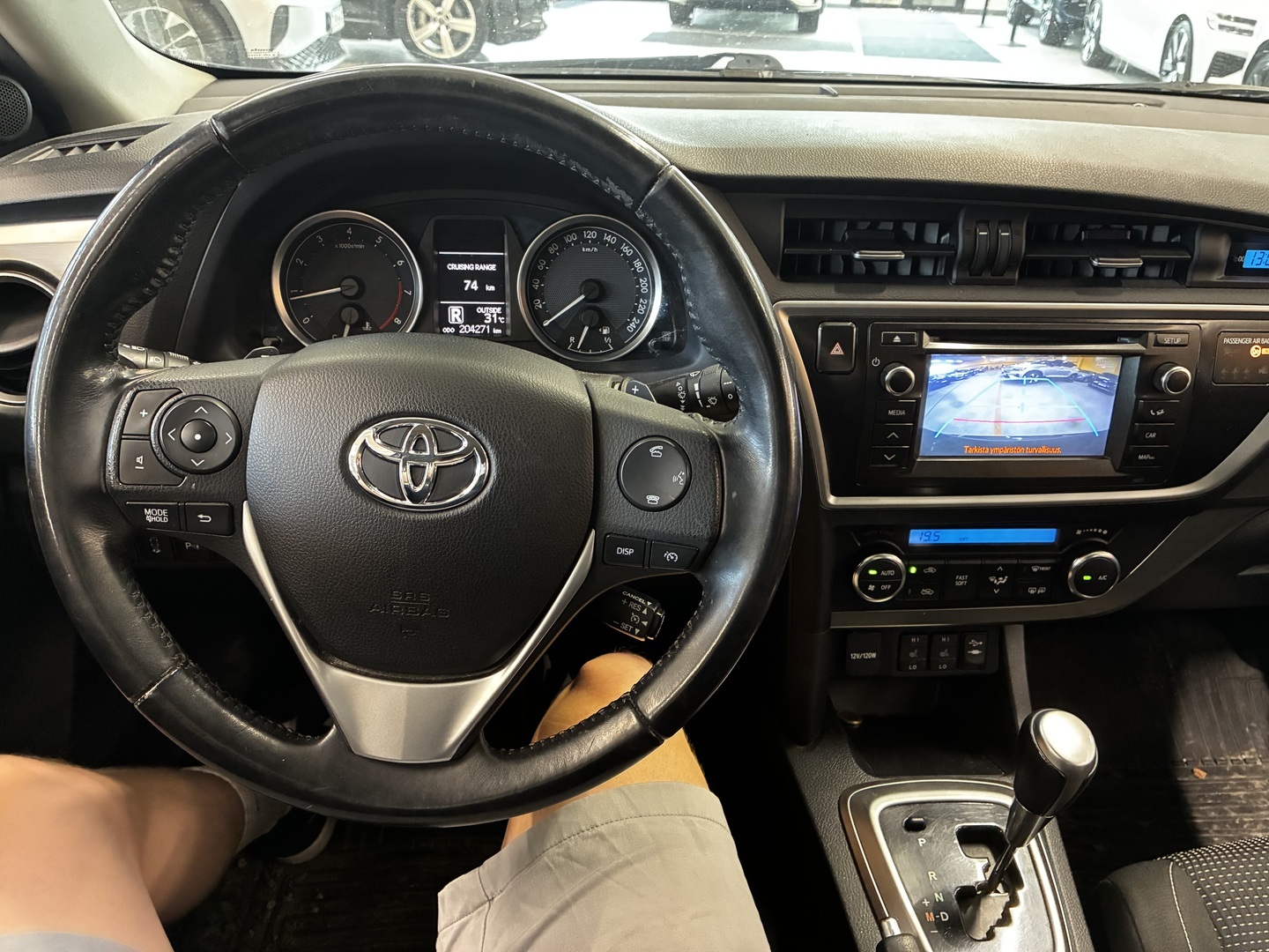 TOYOTA Auris 2013