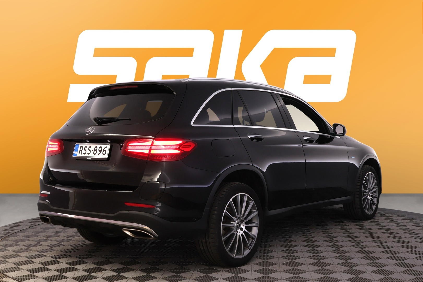 MERCEDES-BENZ GLC 2017