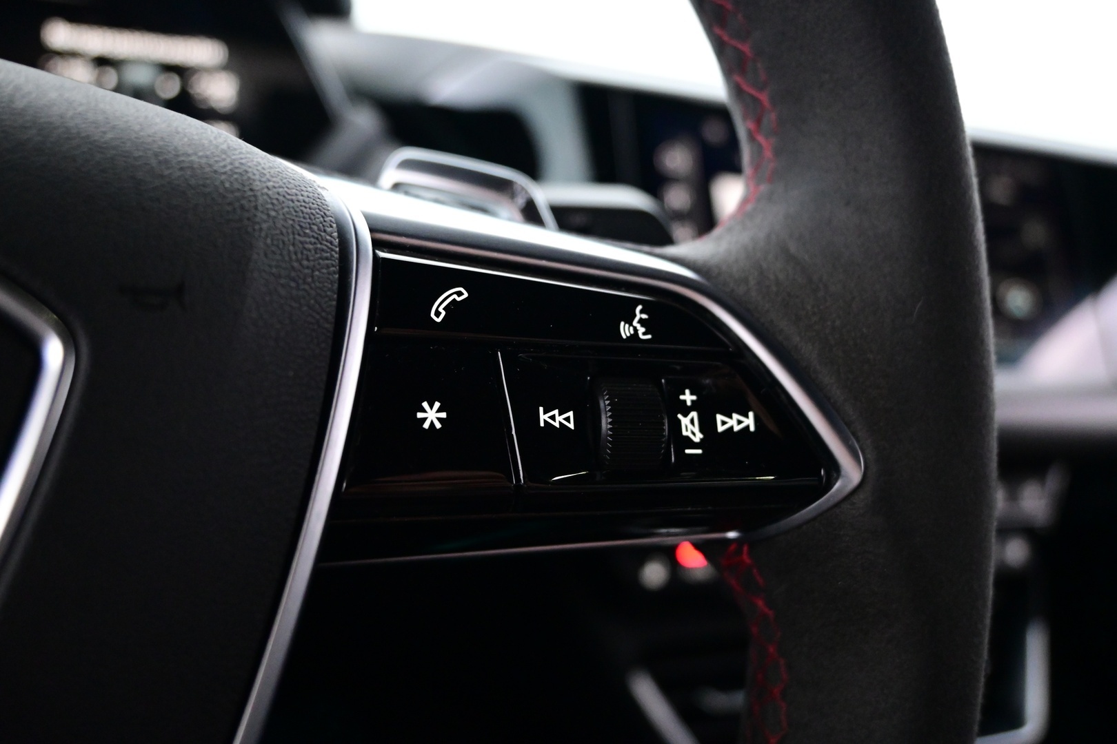 AUDI E-TRON GT RS 2021