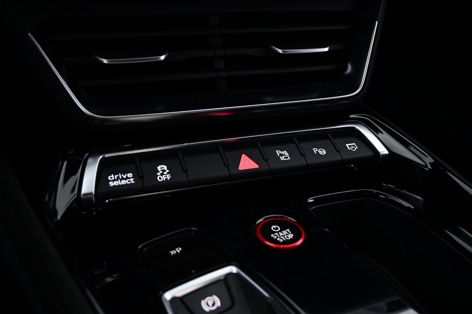 AUDI E-TRON GT RS 2021