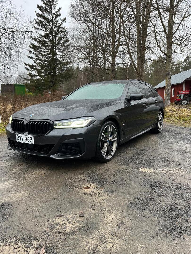 BMW 530 2021