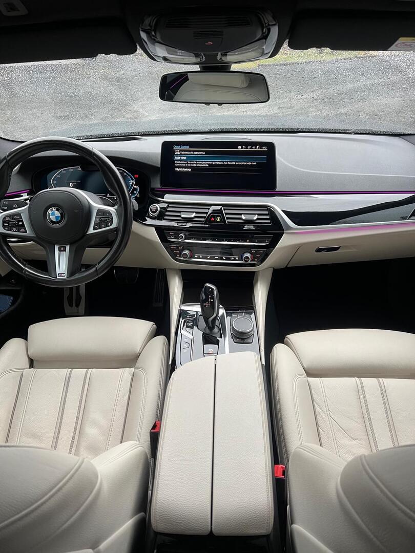 BMW 530 2021