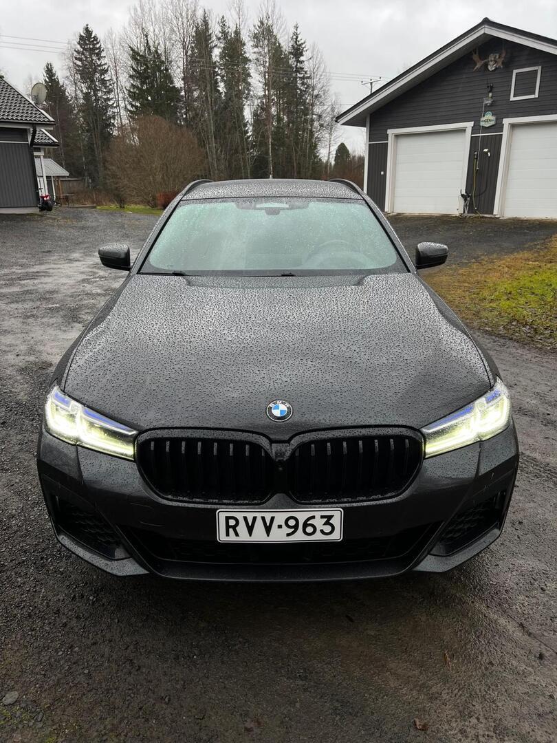 BMW 530 2021