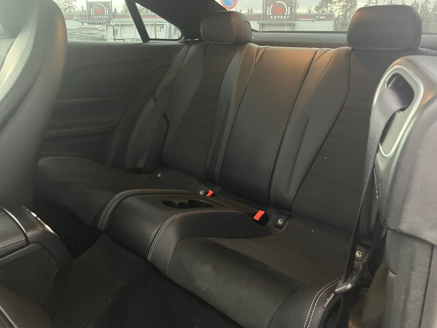 MERCEDES-BENZ E 2018