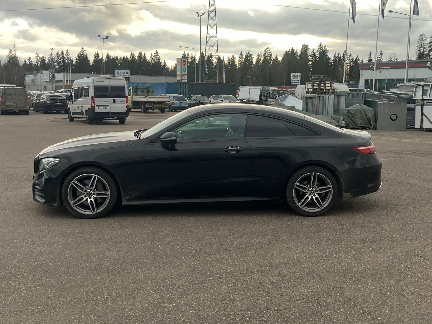 MERCEDES-BENZ E 2018