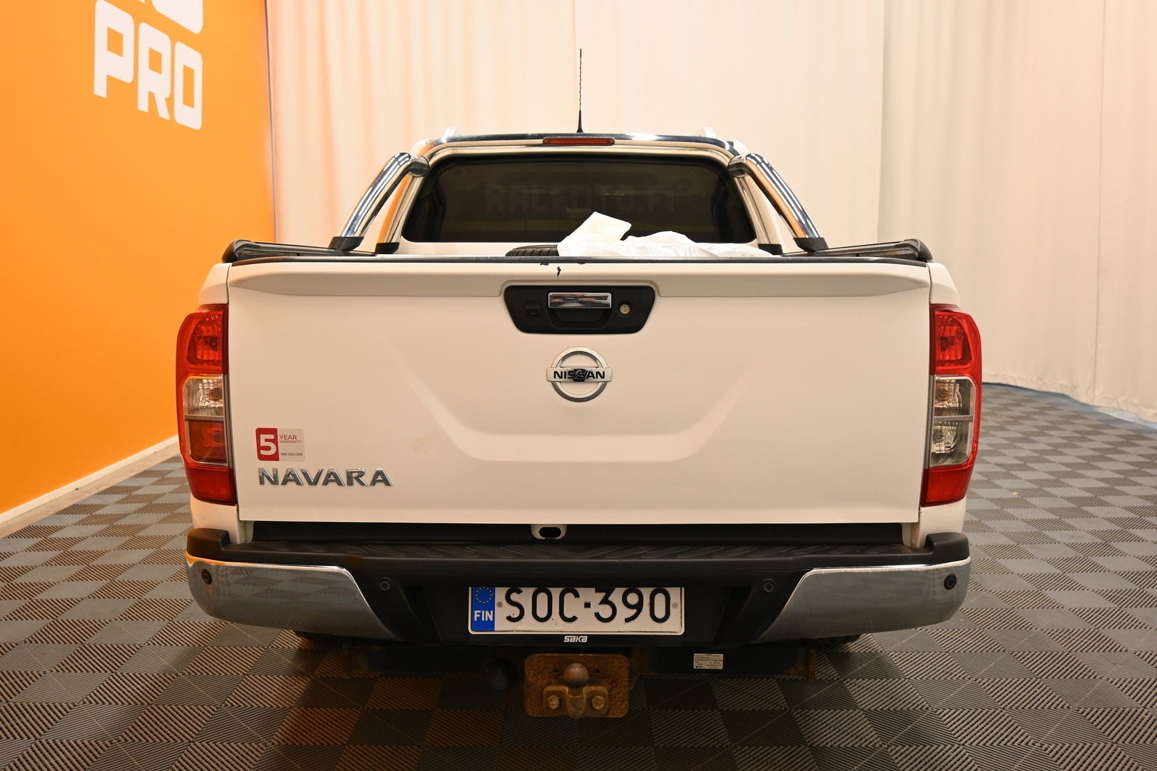 NISSAN Navara 2018