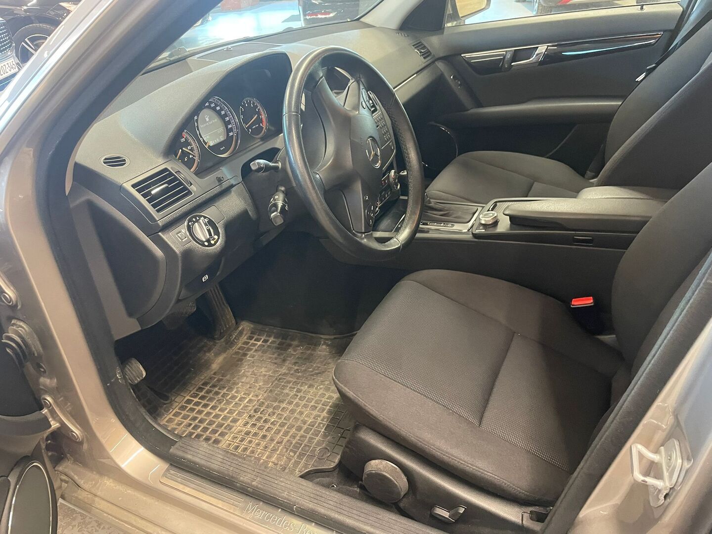 MERCEDES-BENZ C 2008