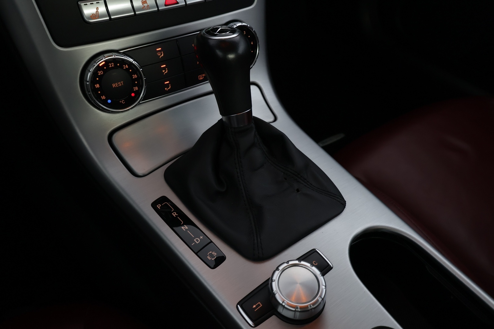 MERCEDES-BENZ SLK 2013