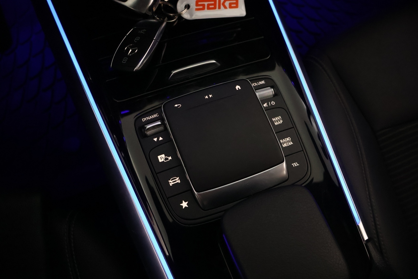 MERCEDES-BENZ EQA 2023