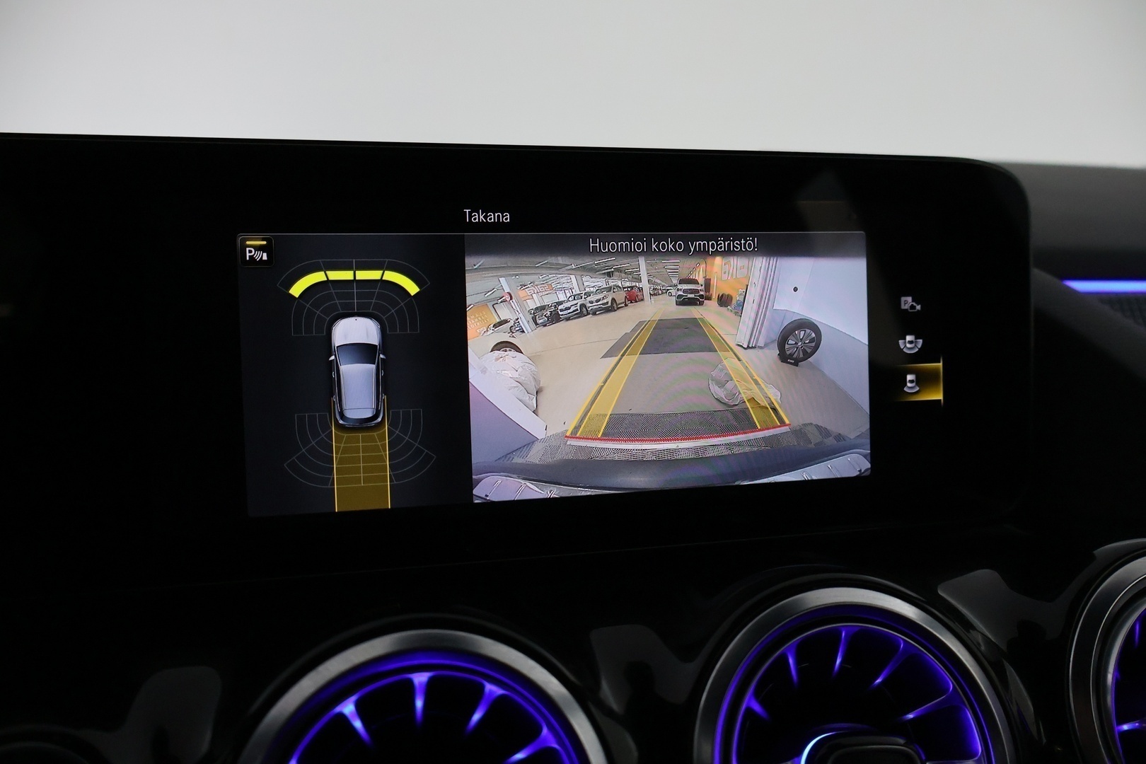 MERCEDES-BENZ EQA 2023