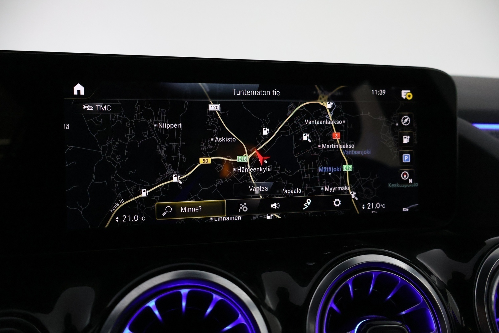 MERCEDES-BENZ EQA 2023