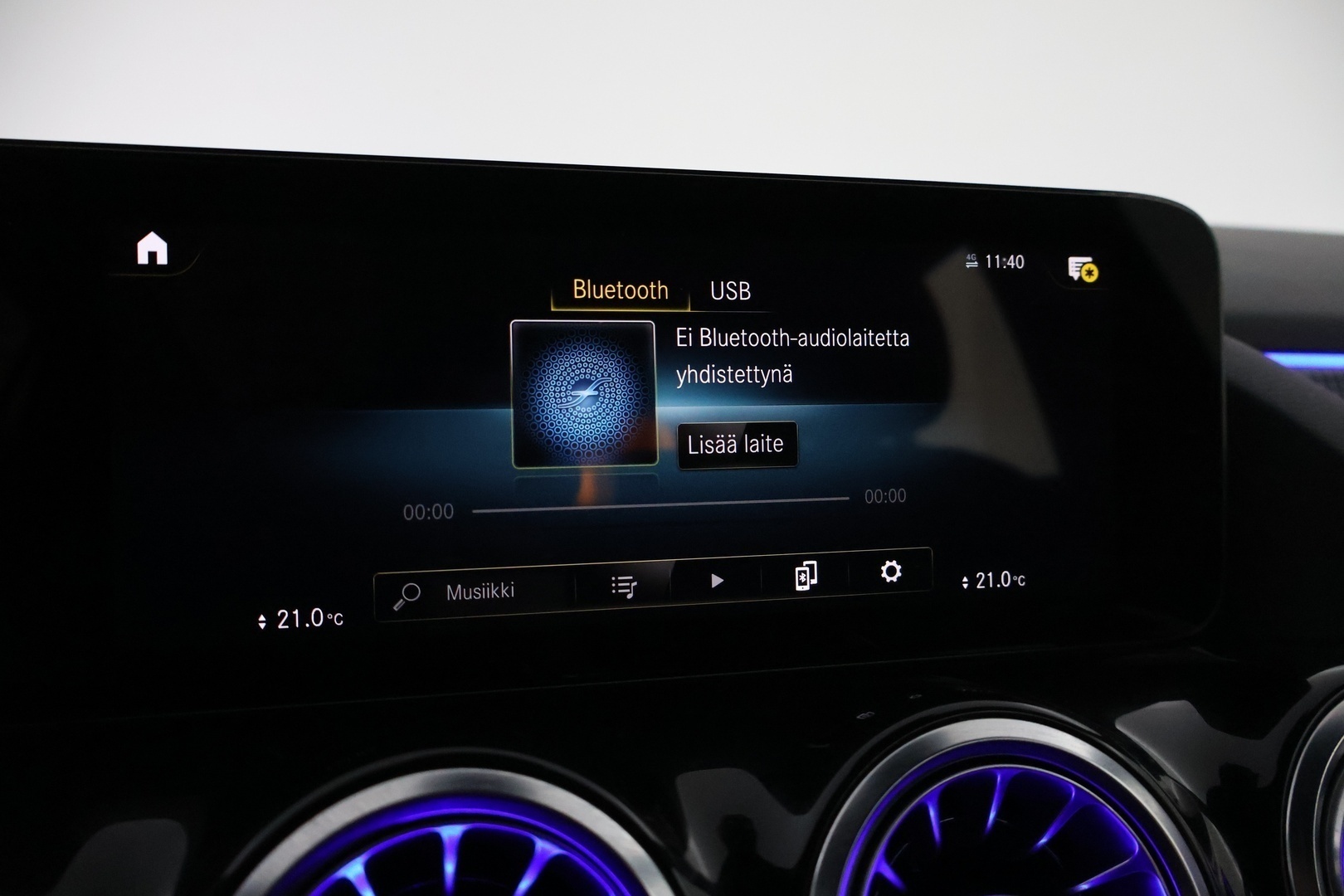MERCEDES-BENZ EQA 2023