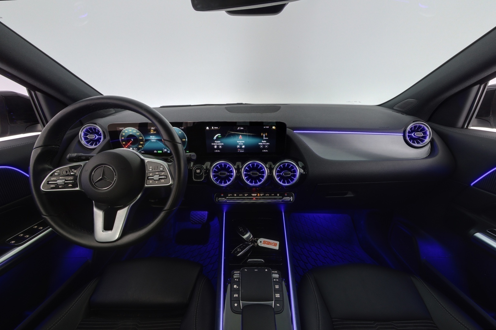 MERCEDES-BENZ EQA 2023