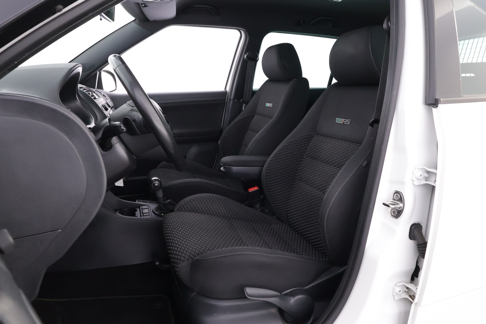 SKODA Fabia 2012