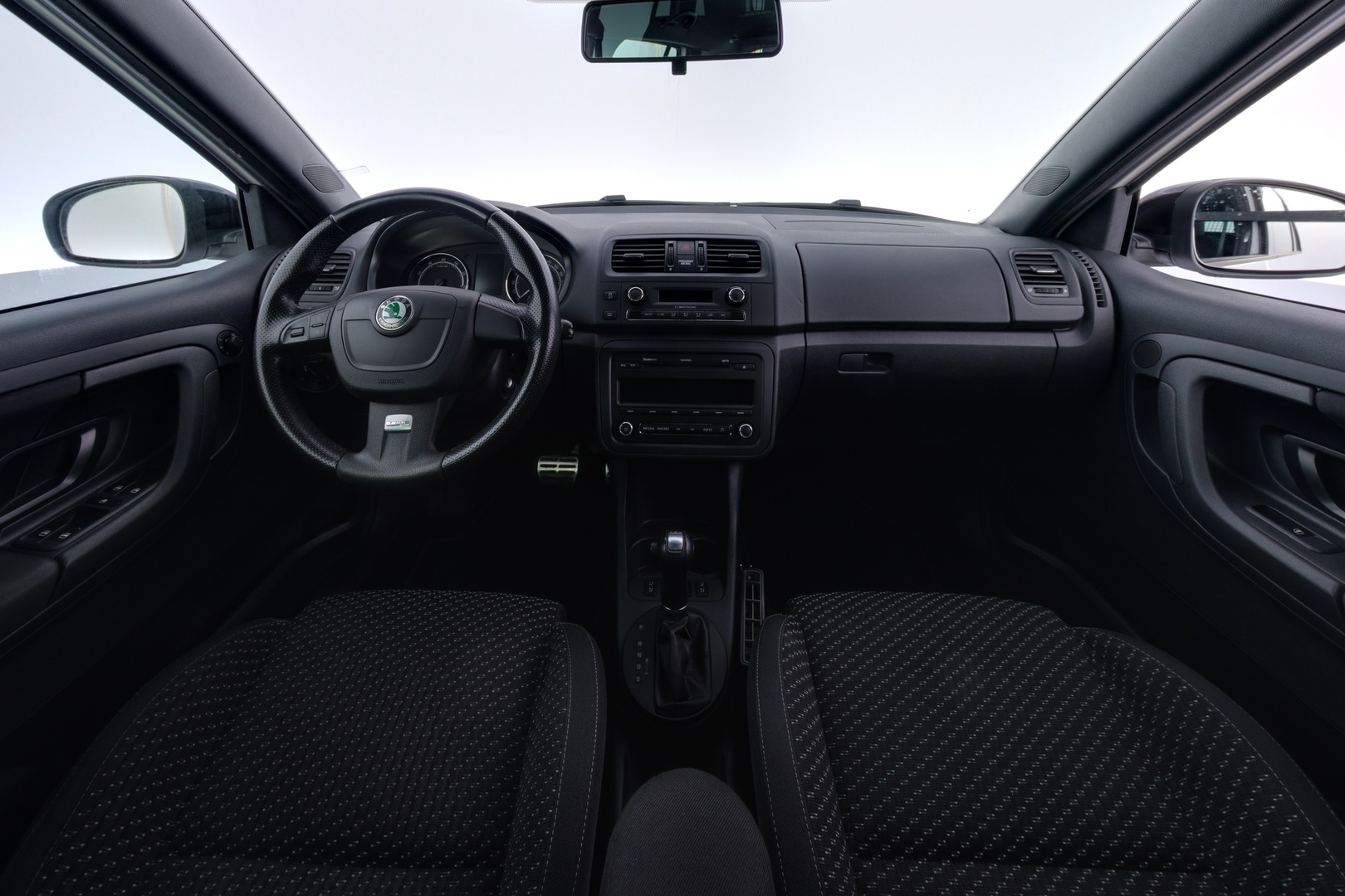 SKODA Fabia 2012