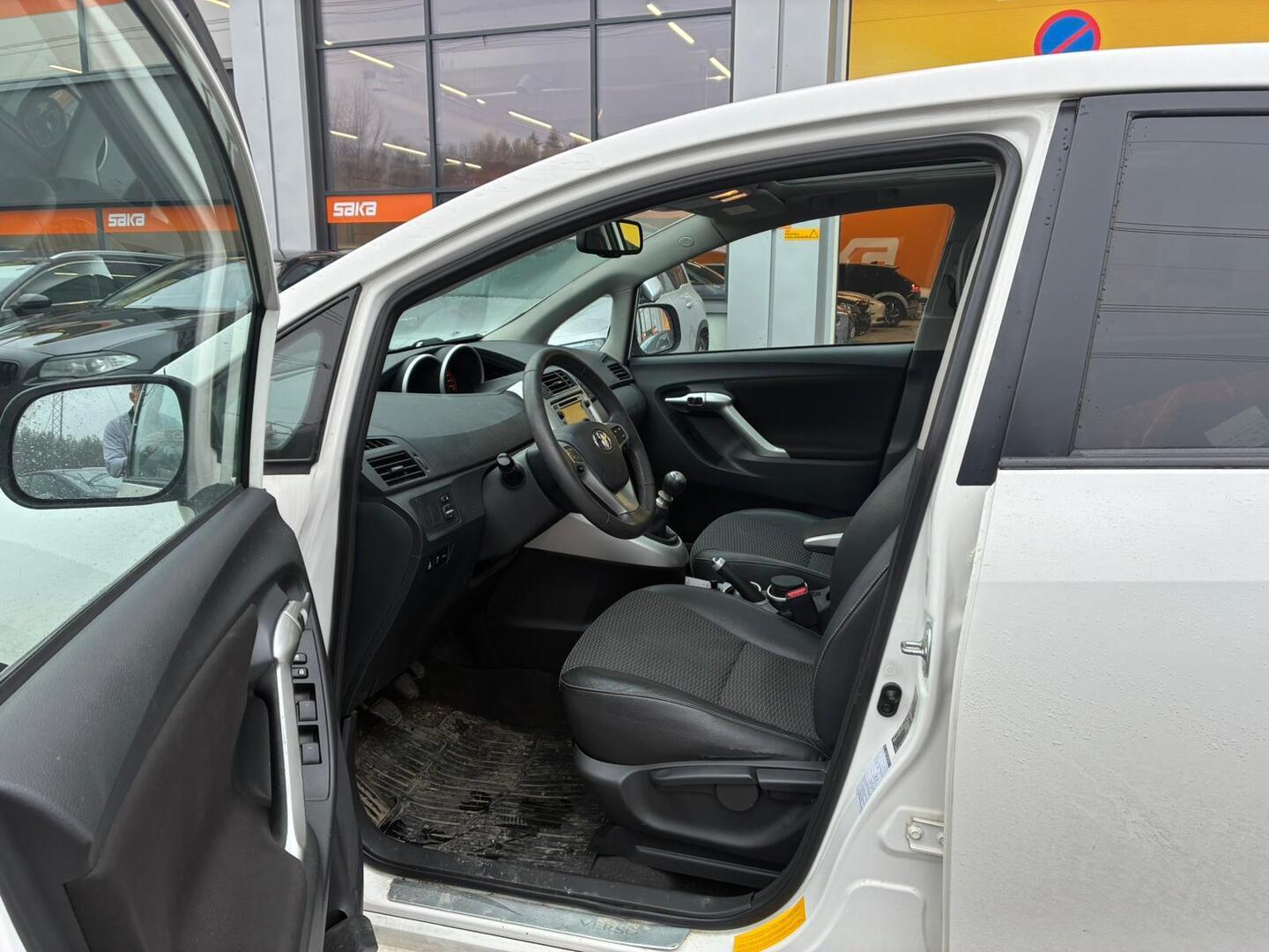 TOYOTA Verso 2012