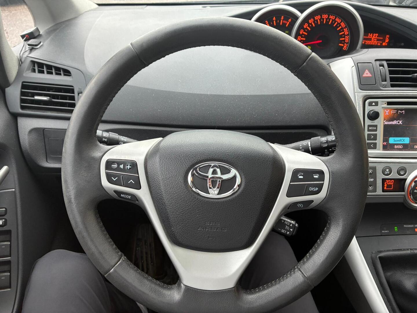 TOYOTA Verso 2012