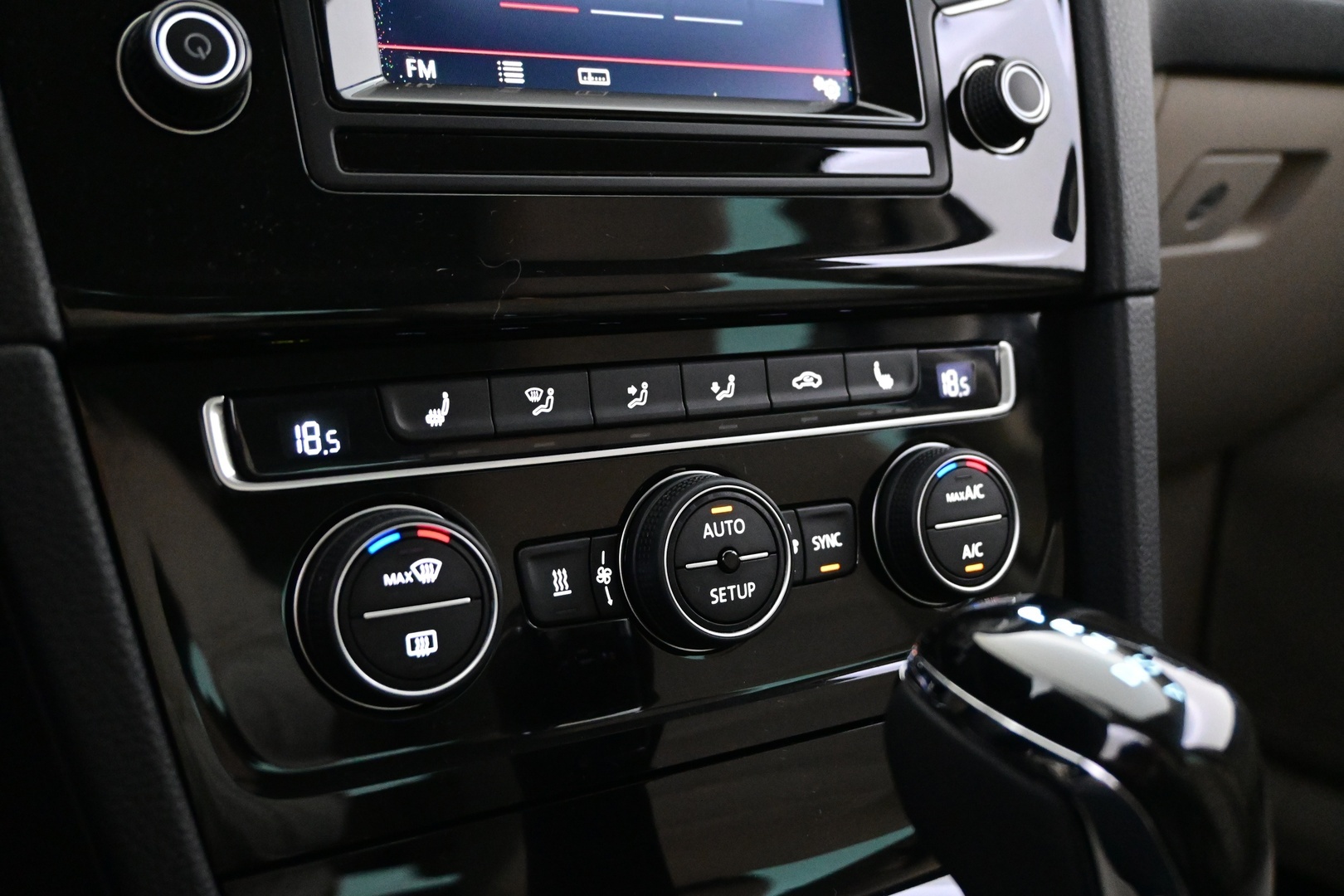 VOLKSWAGEN Golf 2013