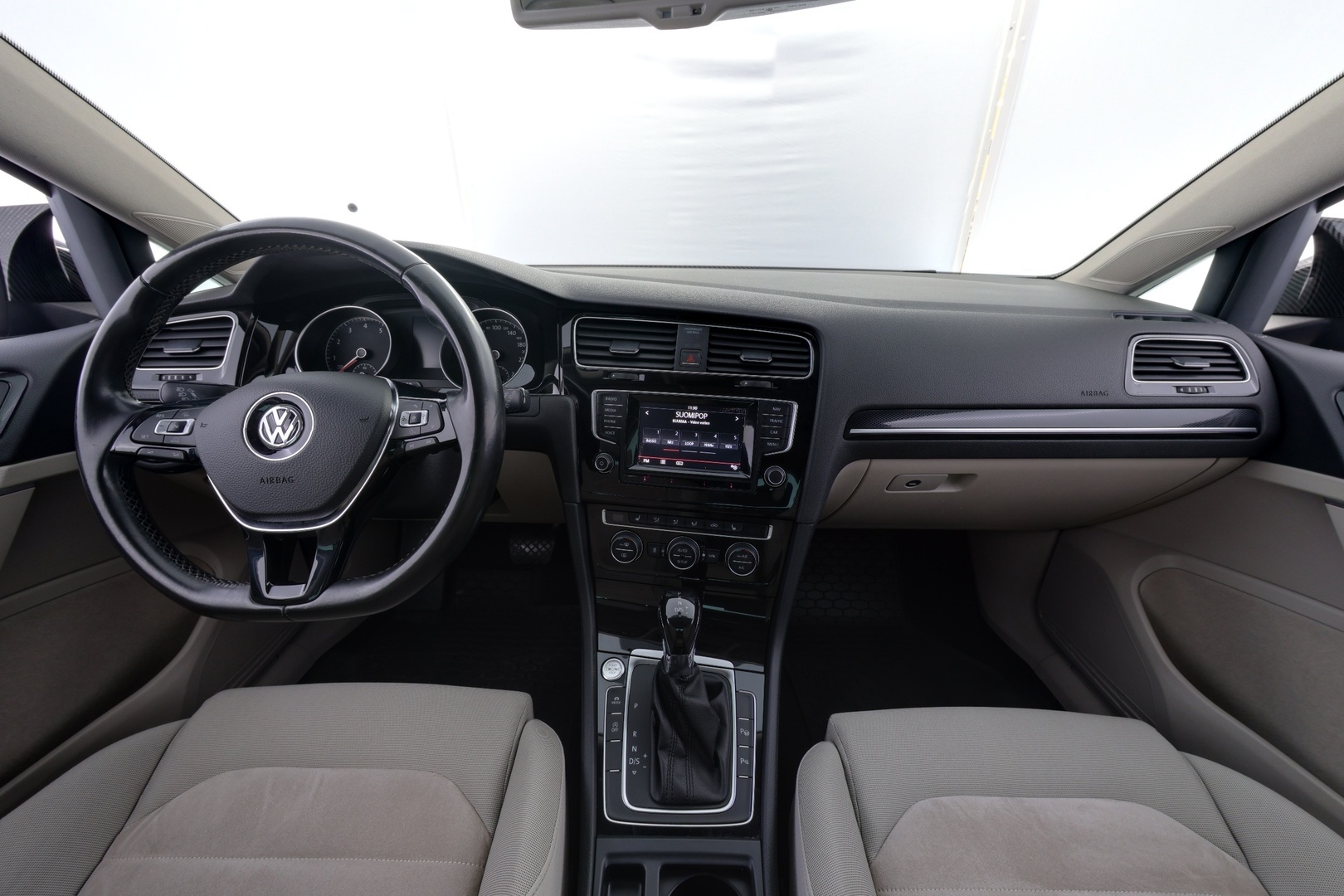 VOLKSWAGEN Golf 2013
