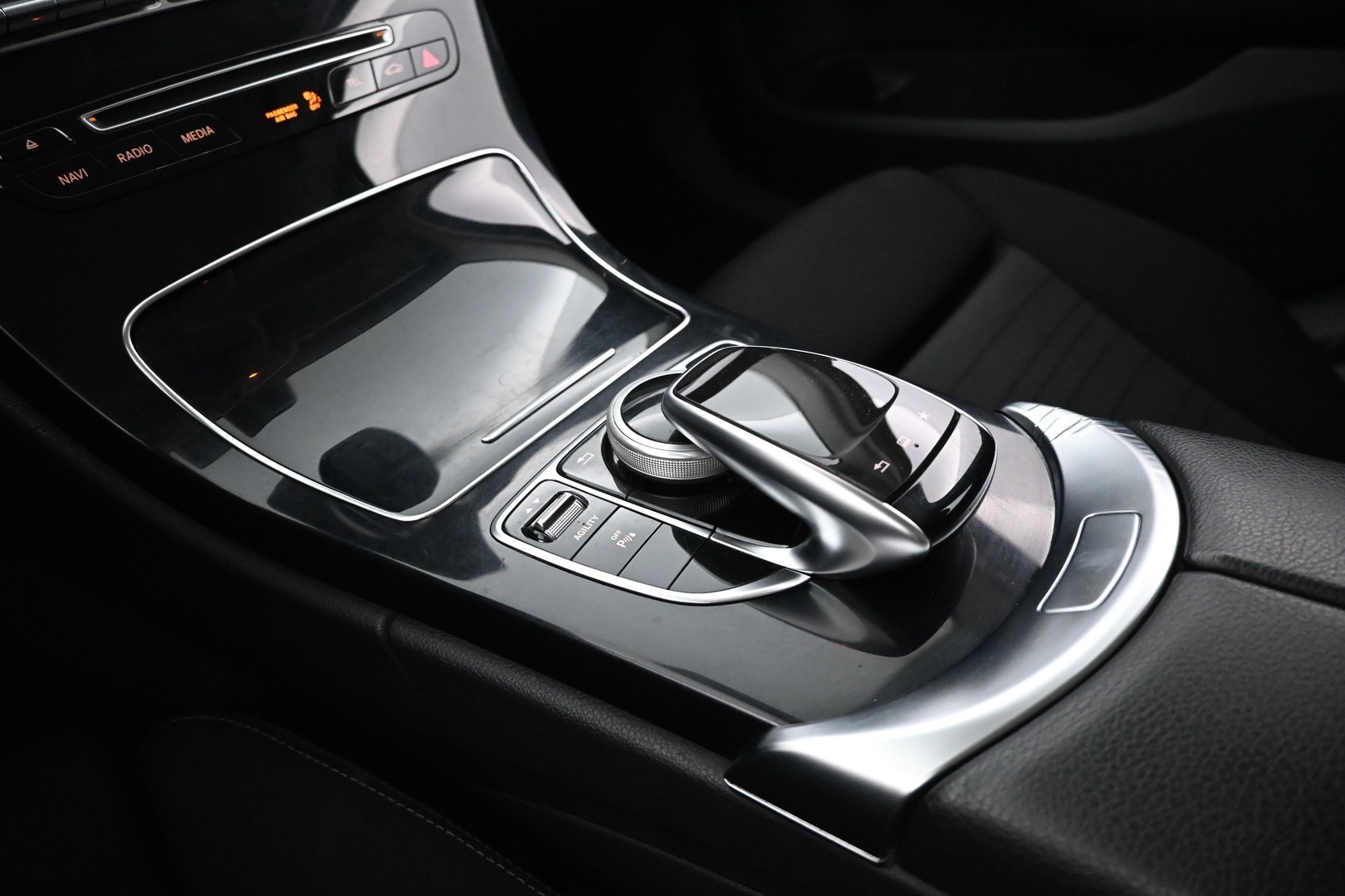 MERCEDES-BENZ C 2015
