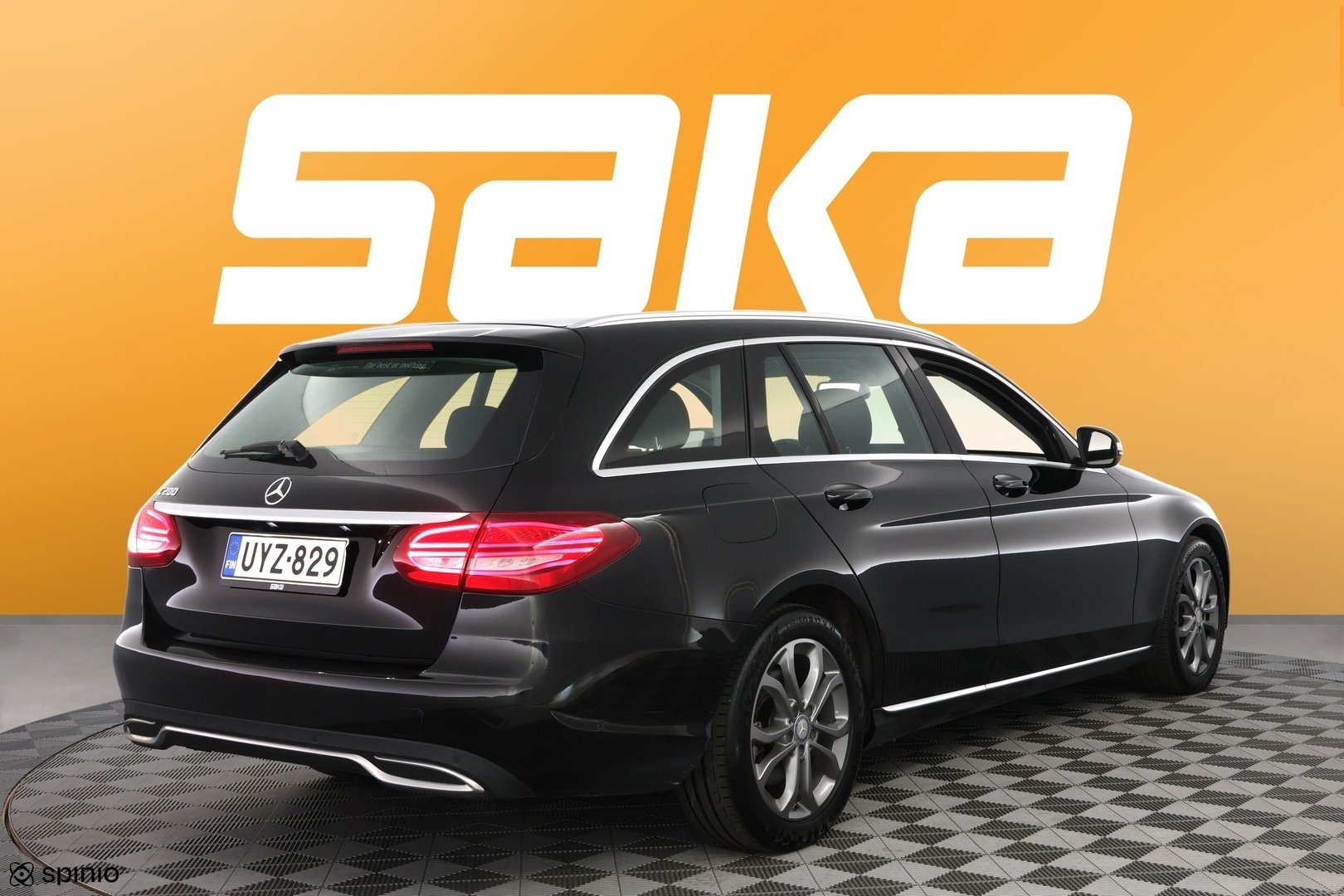 MERCEDES-BENZ C 2015