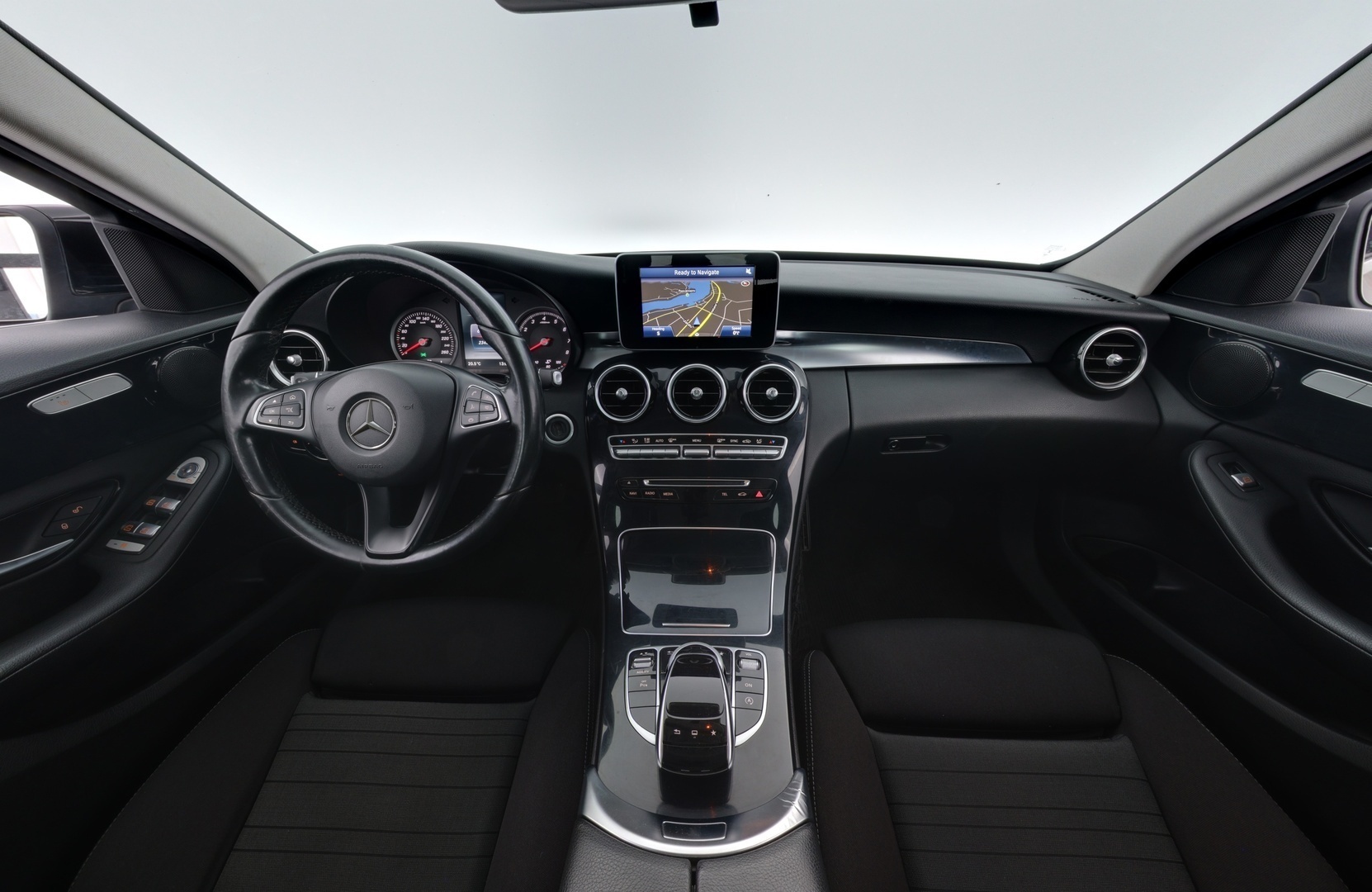 MERCEDES-BENZ C 2015