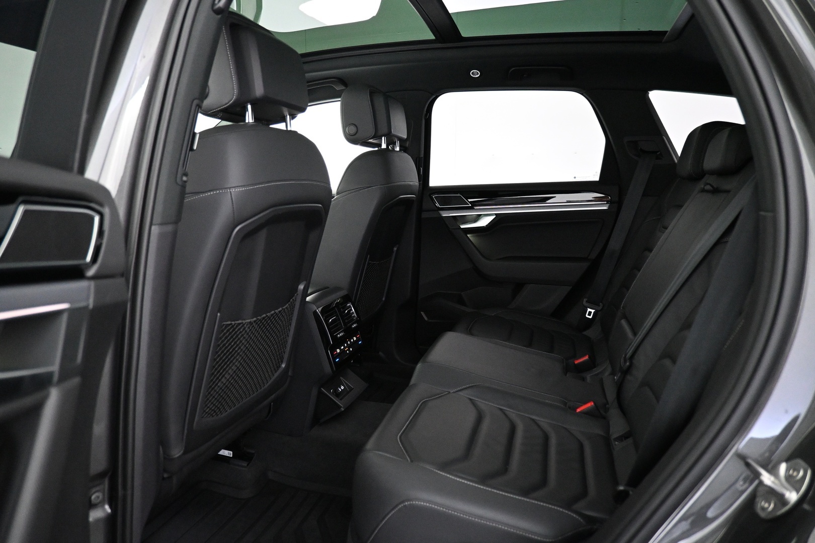 VOLKSWAGEN Touareg 2021