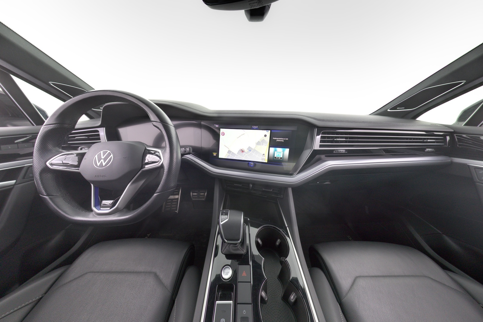VOLKSWAGEN Touareg 2021