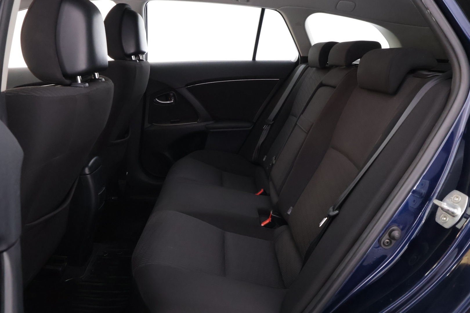 TOYOTA Avensis 2010