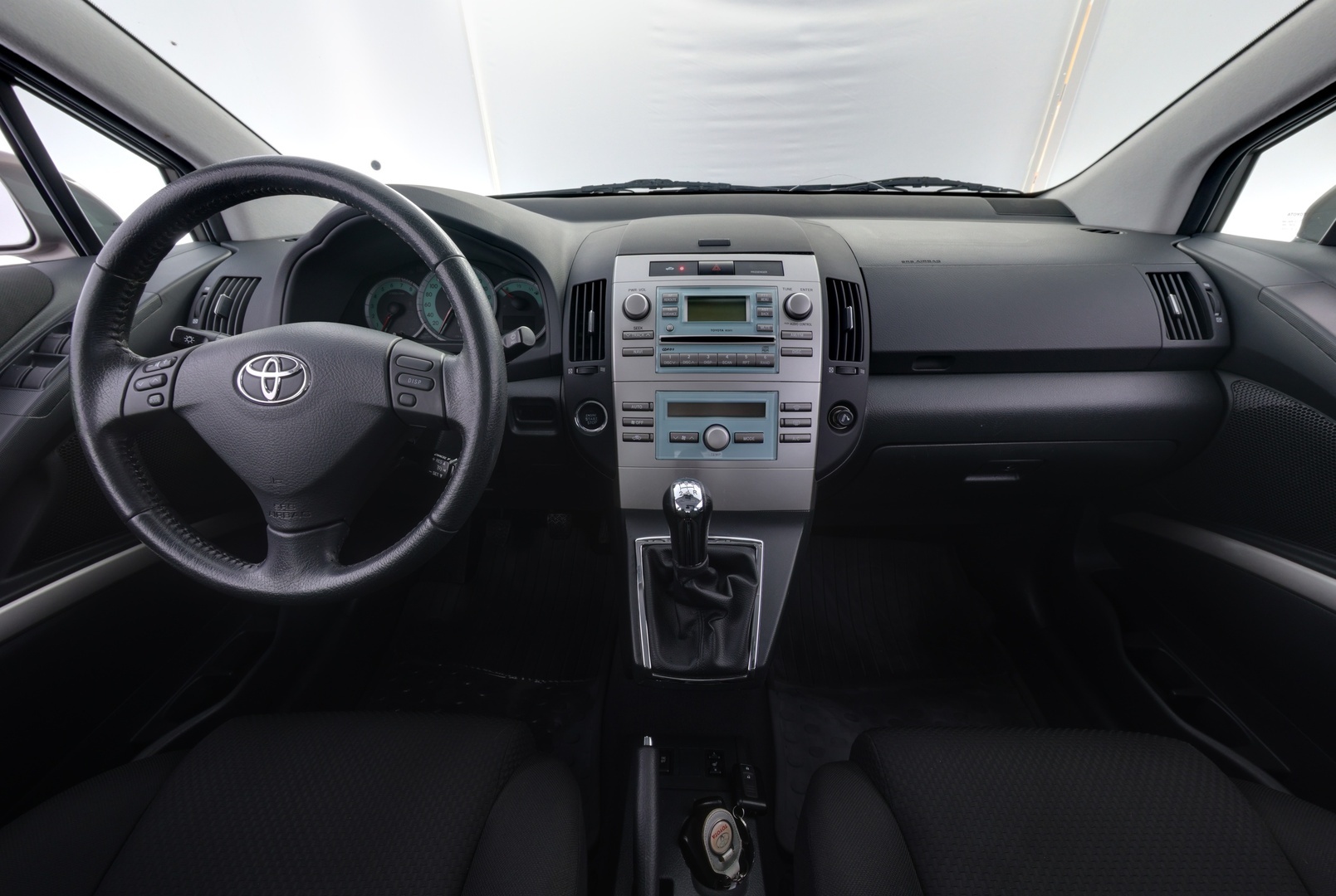 TOYOTA Corolla Verso 2006