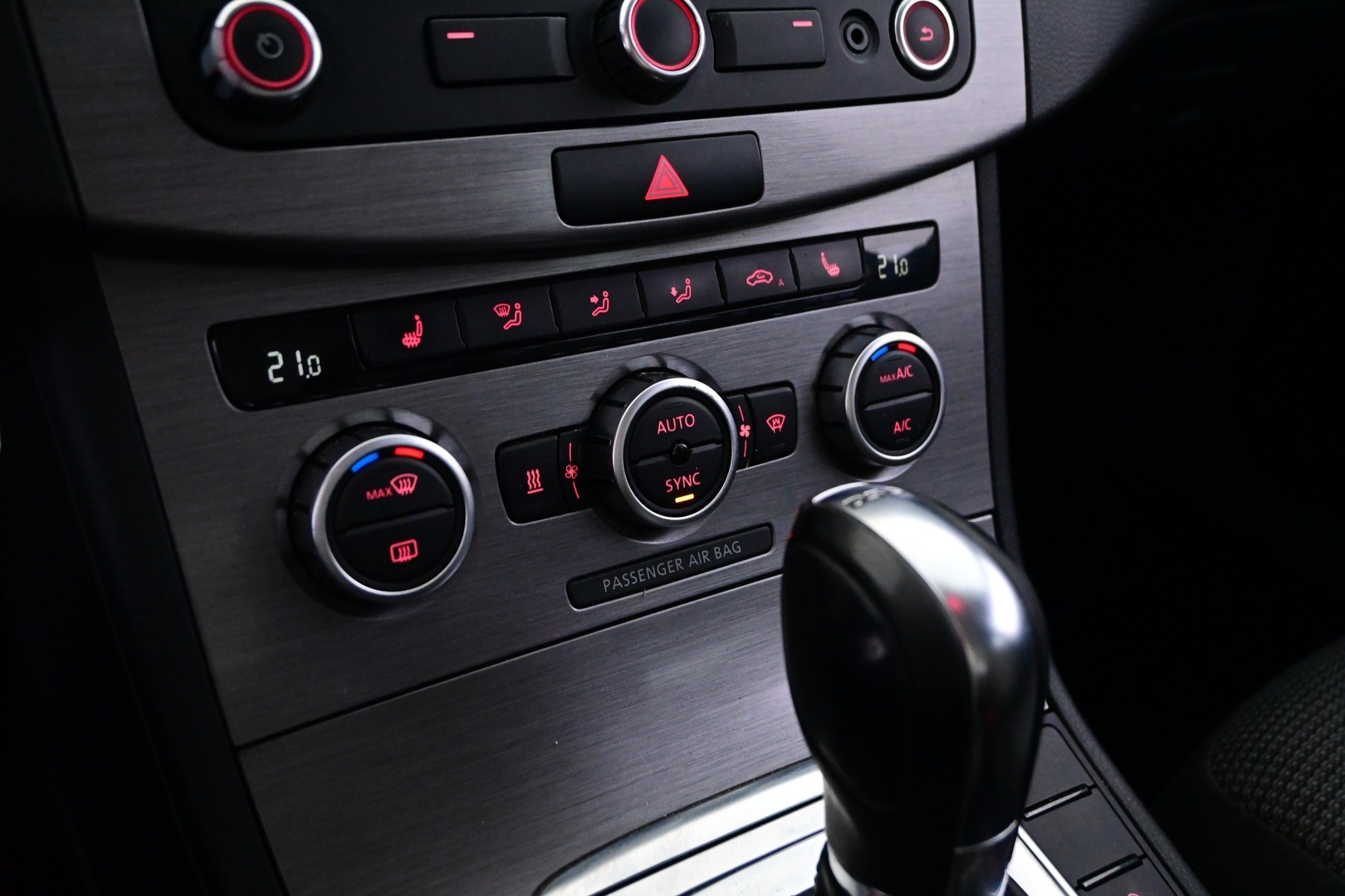 VOLKSWAGEN Passat 2013