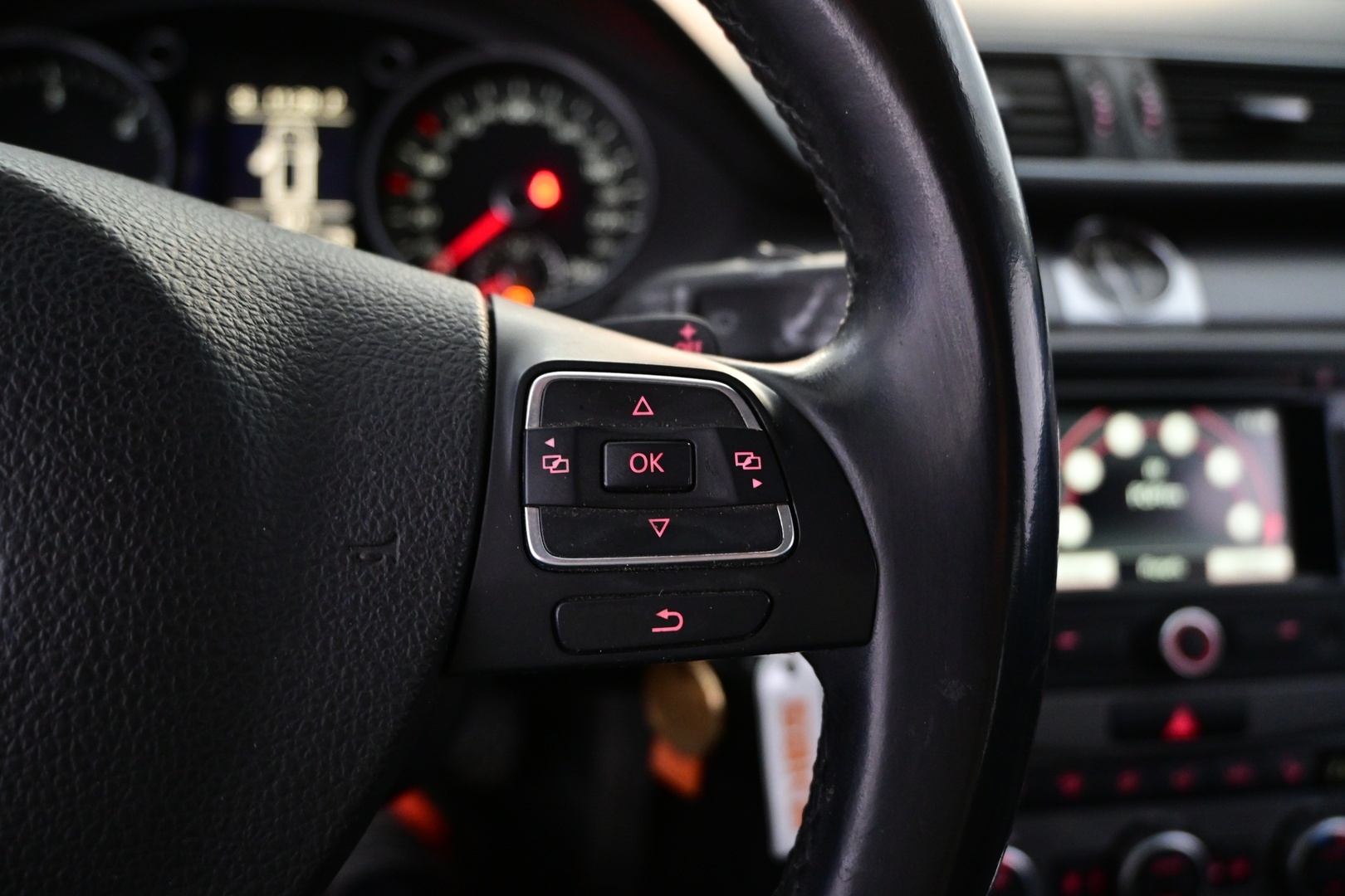 VOLKSWAGEN Passat 2013