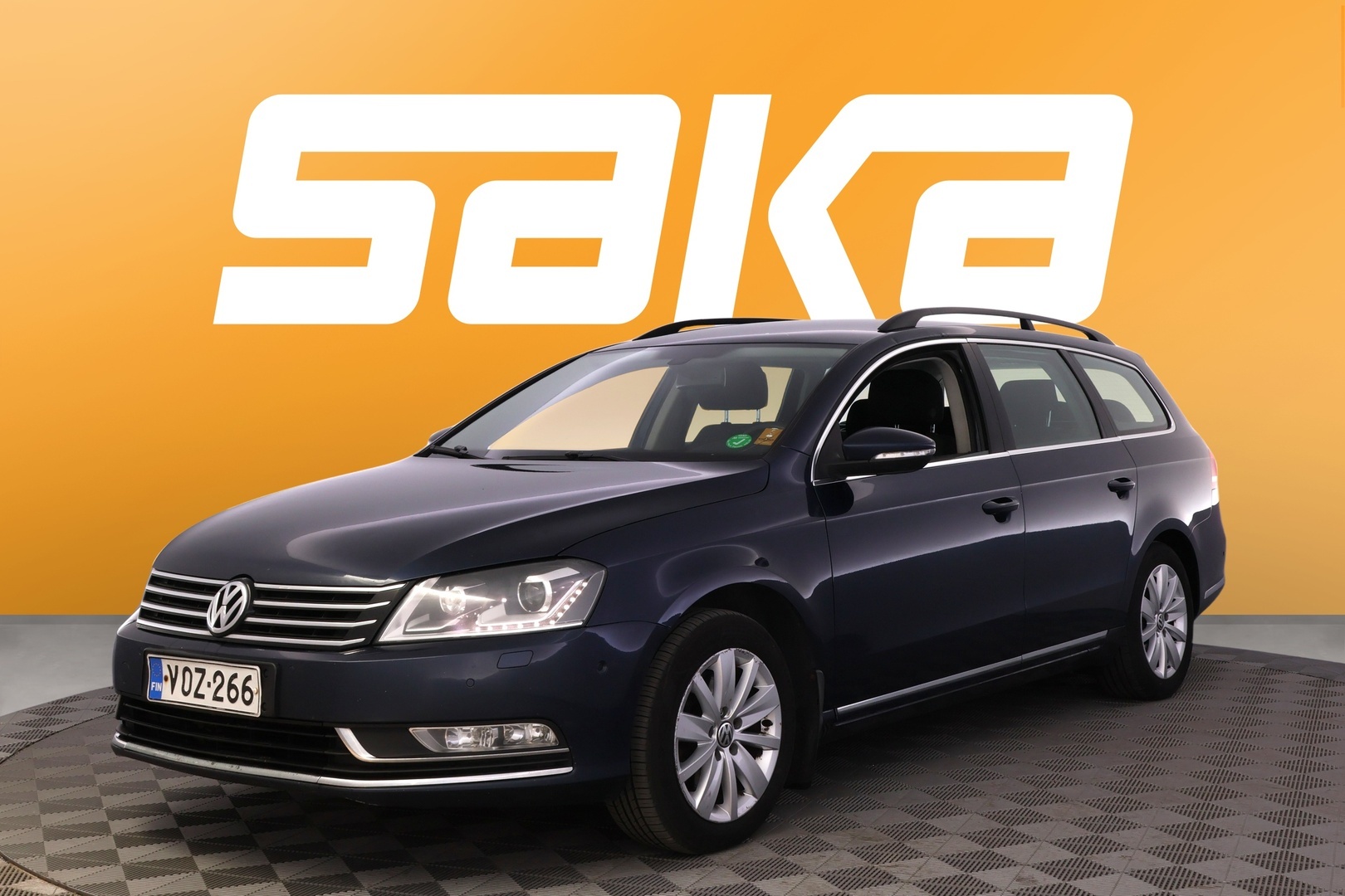 VOLKSWAGEN Passat 2013