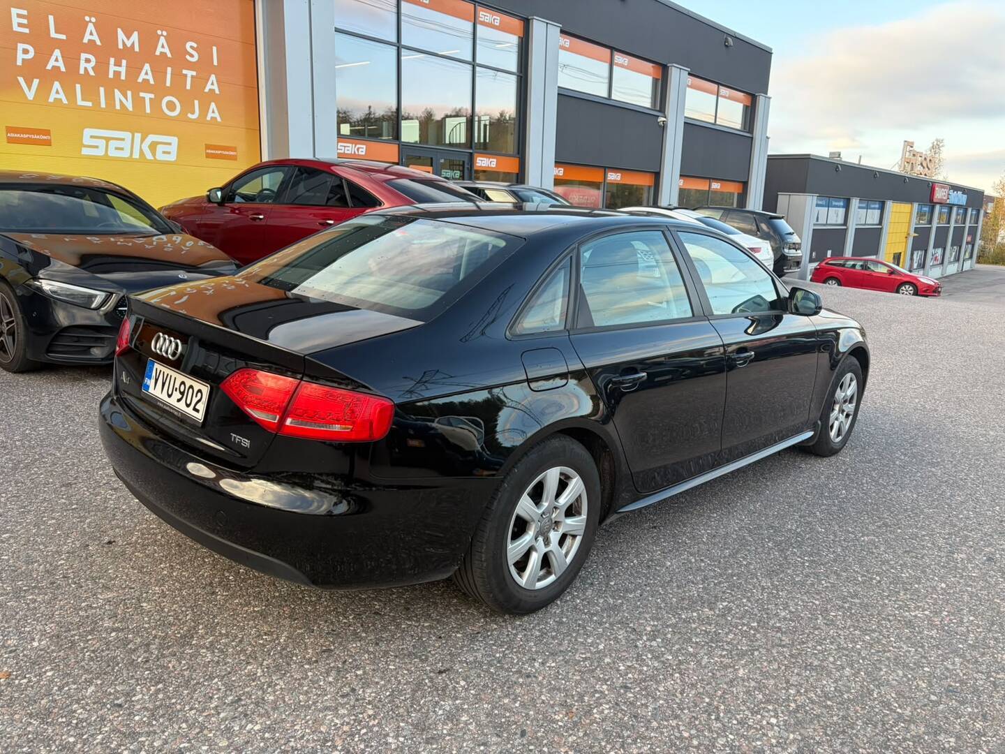 AUDI A4 2011
