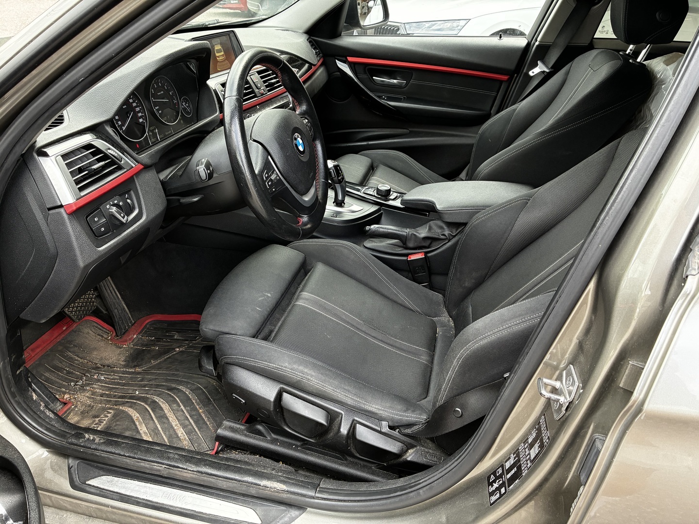 BMW 320 2016
