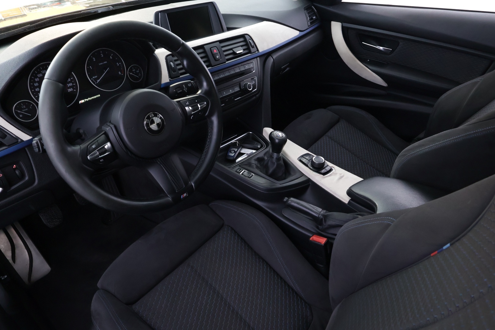 BMW 320 2013