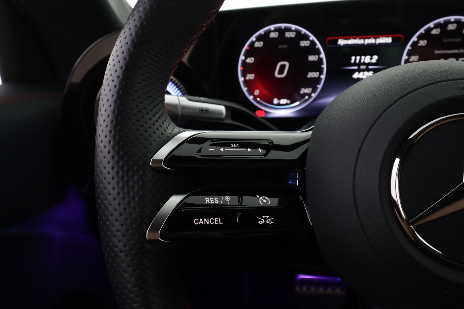 MERCEDES-BENZ CLA 2025