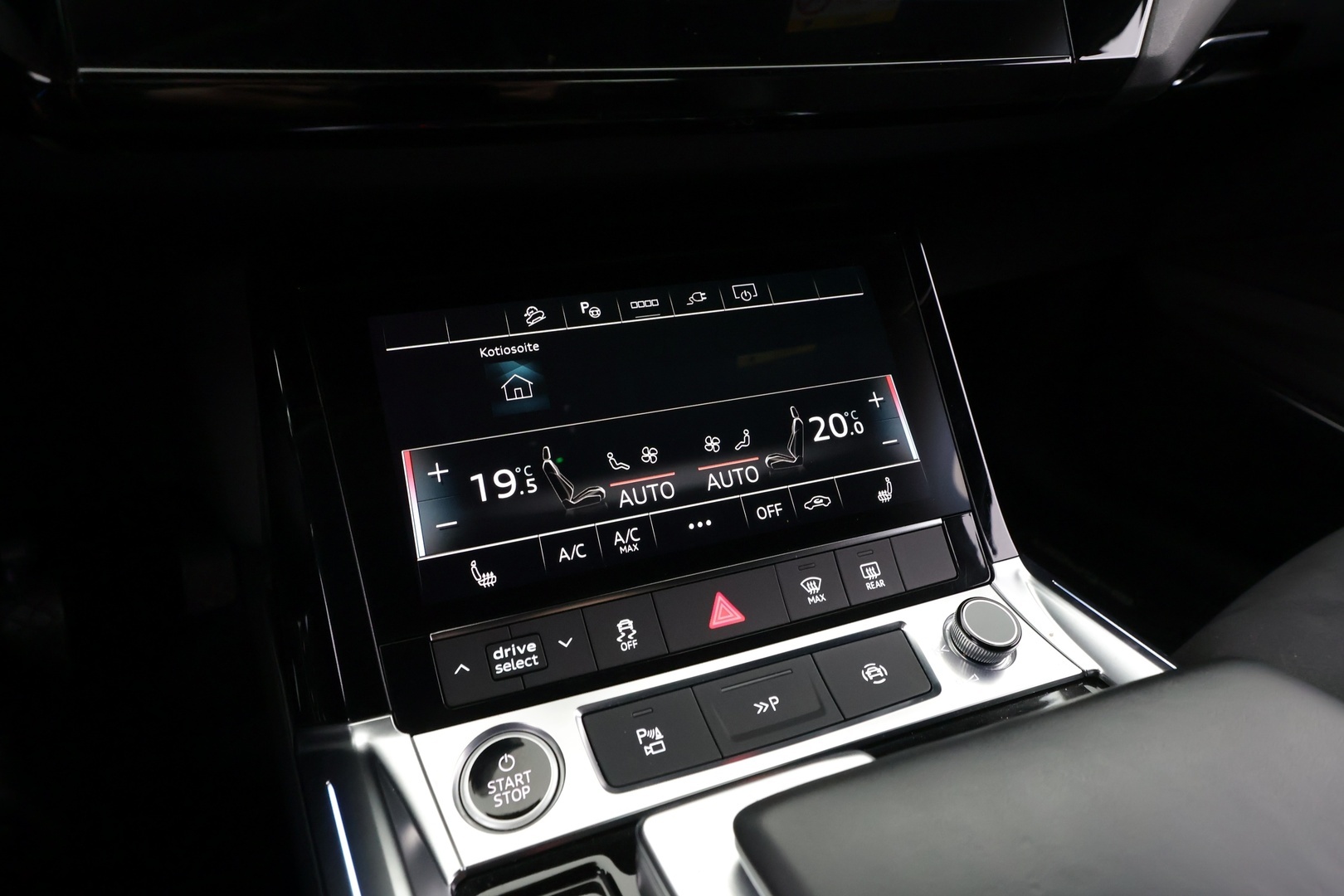 AUDI Q8 e-tron 2024