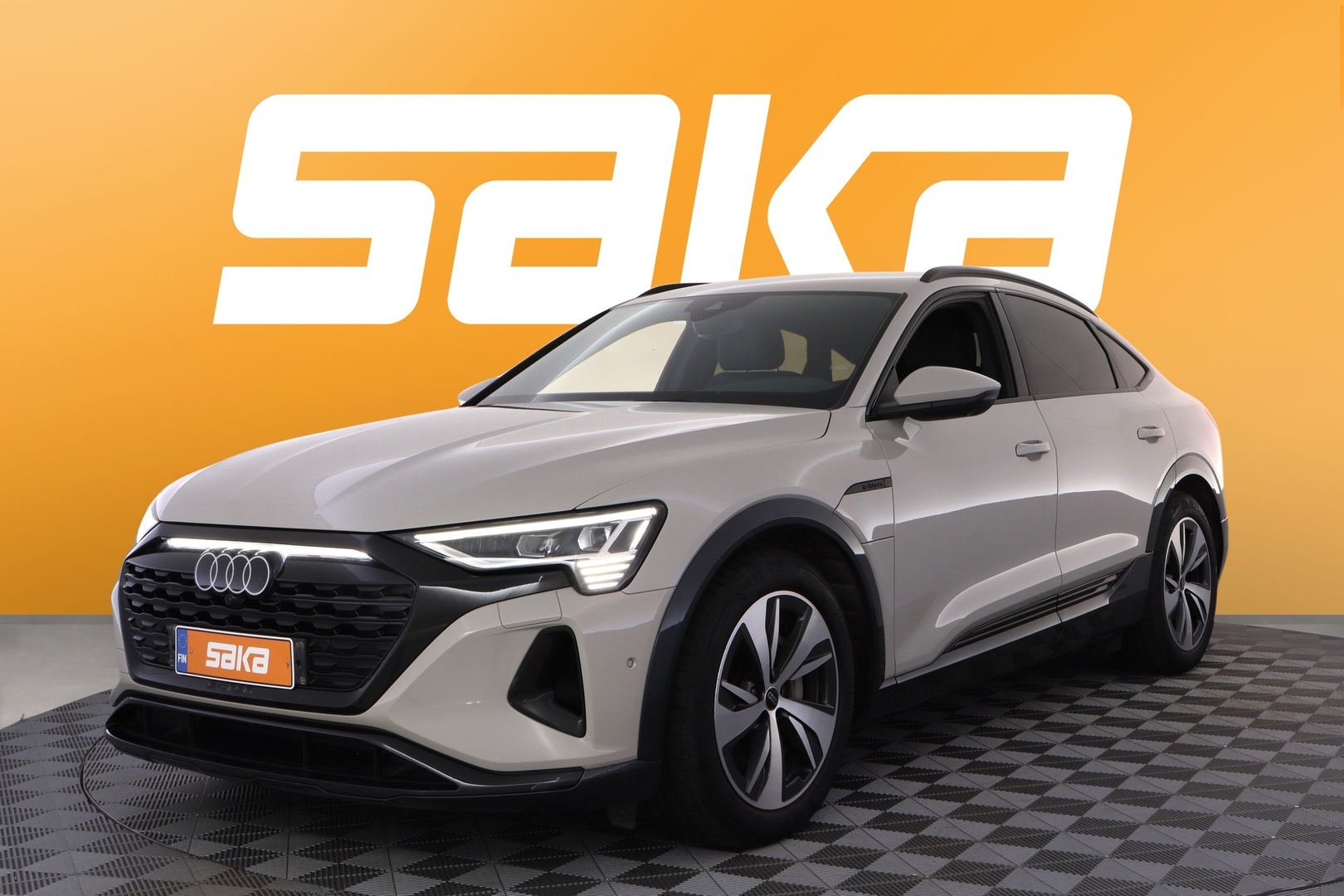 AUDI Q8 e-tron 2024
