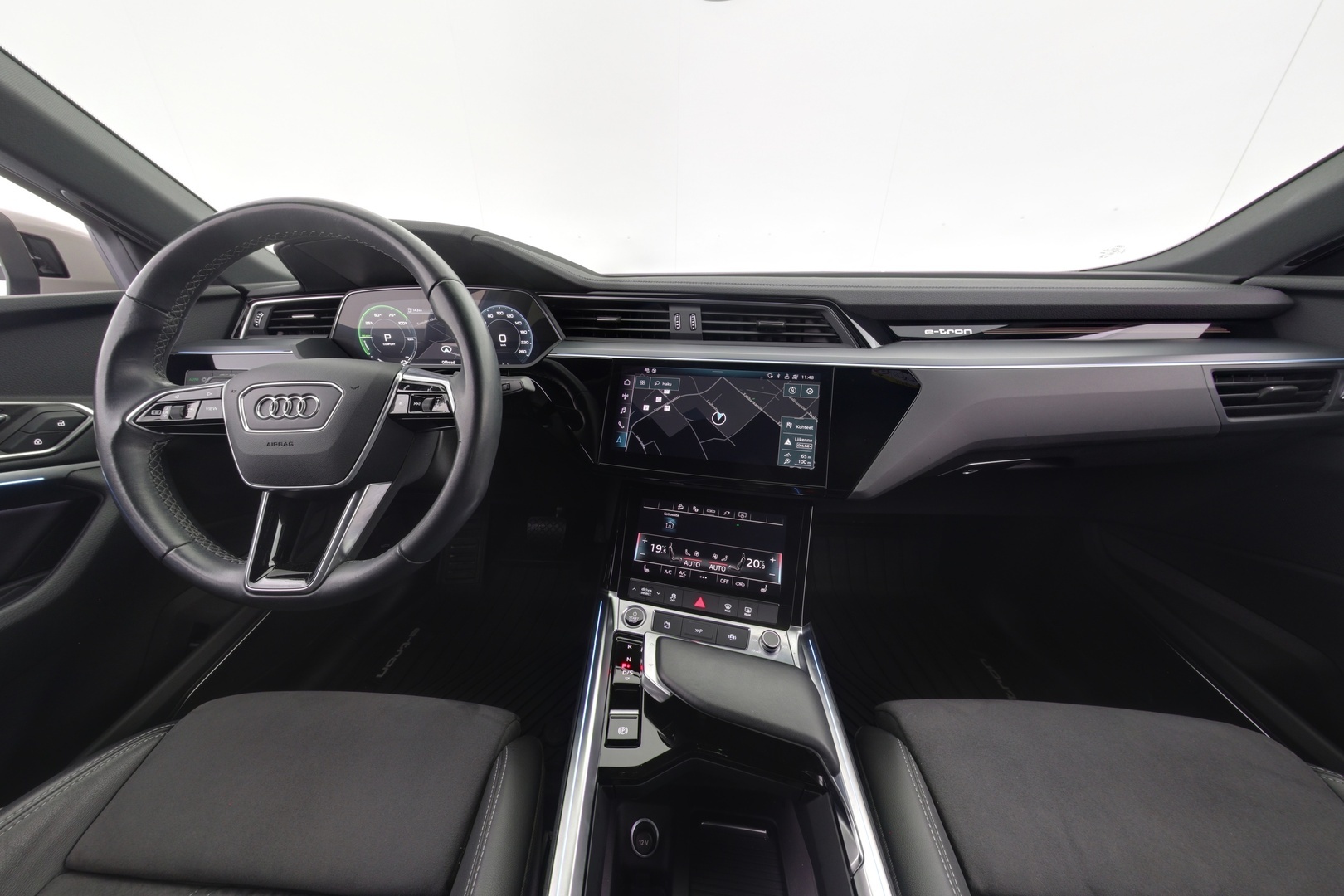 AUDI Q8 e-tron 2024