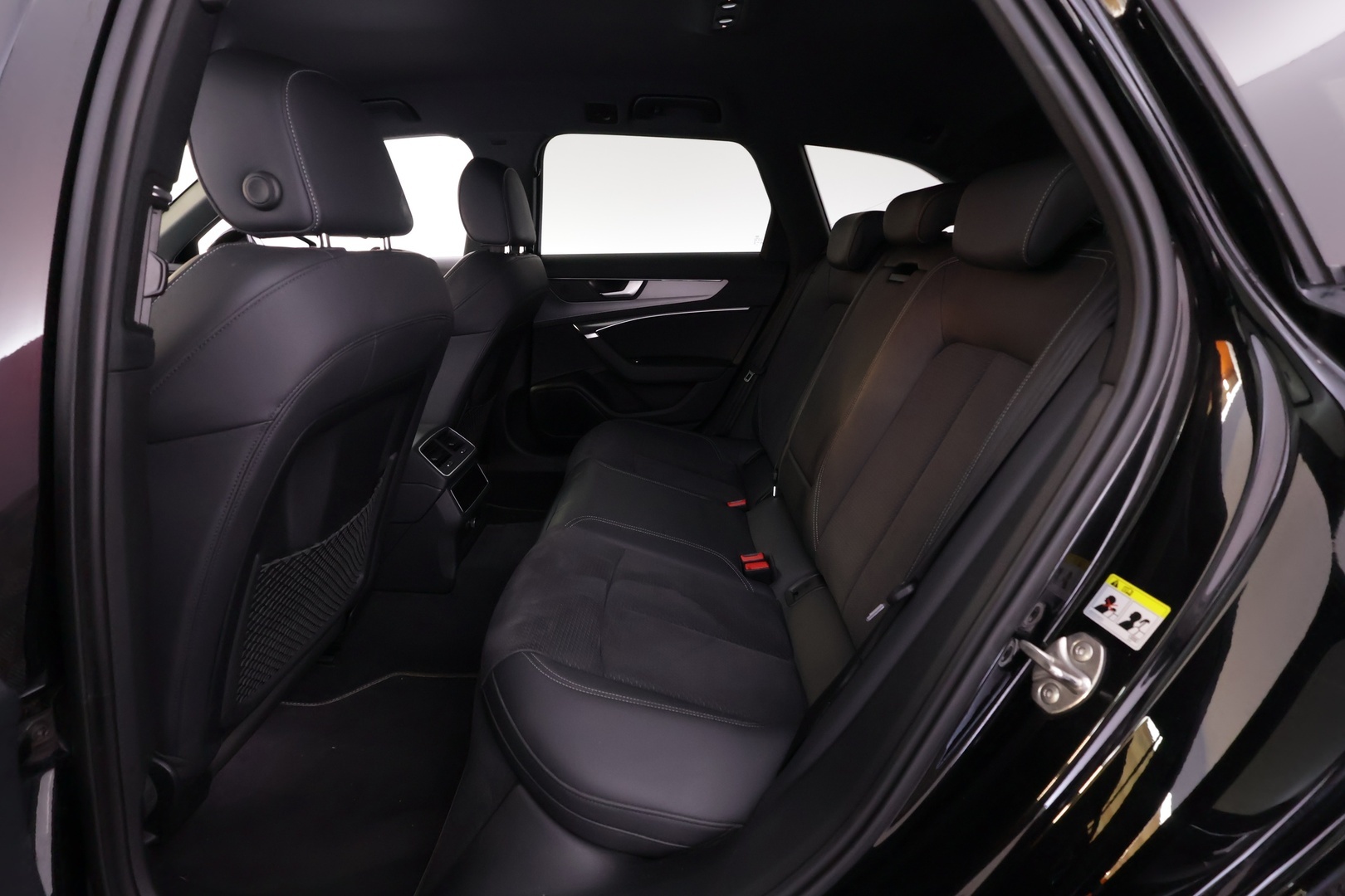 AUDI A6 2023