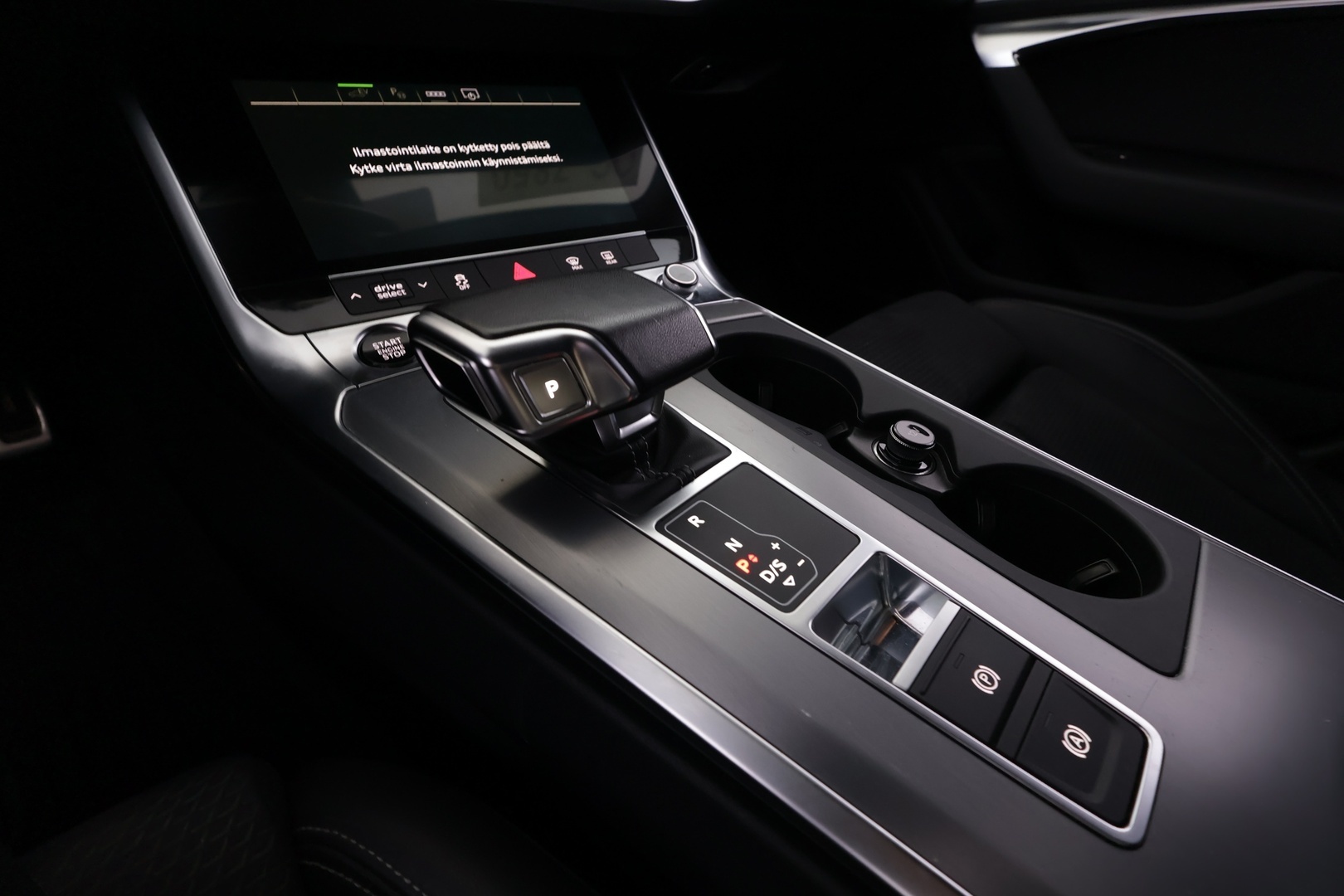 AUDI A6 2023