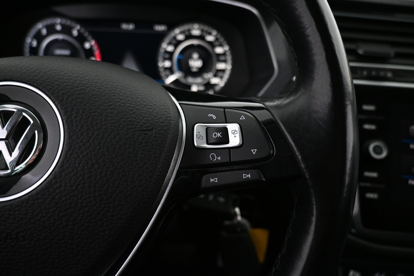 VOLKSWAGEN Tiguan 2018