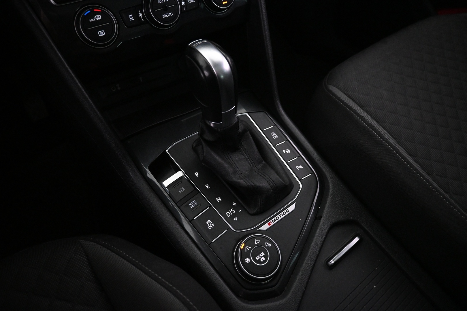 VOLKSWAGEN Tiguan 2018