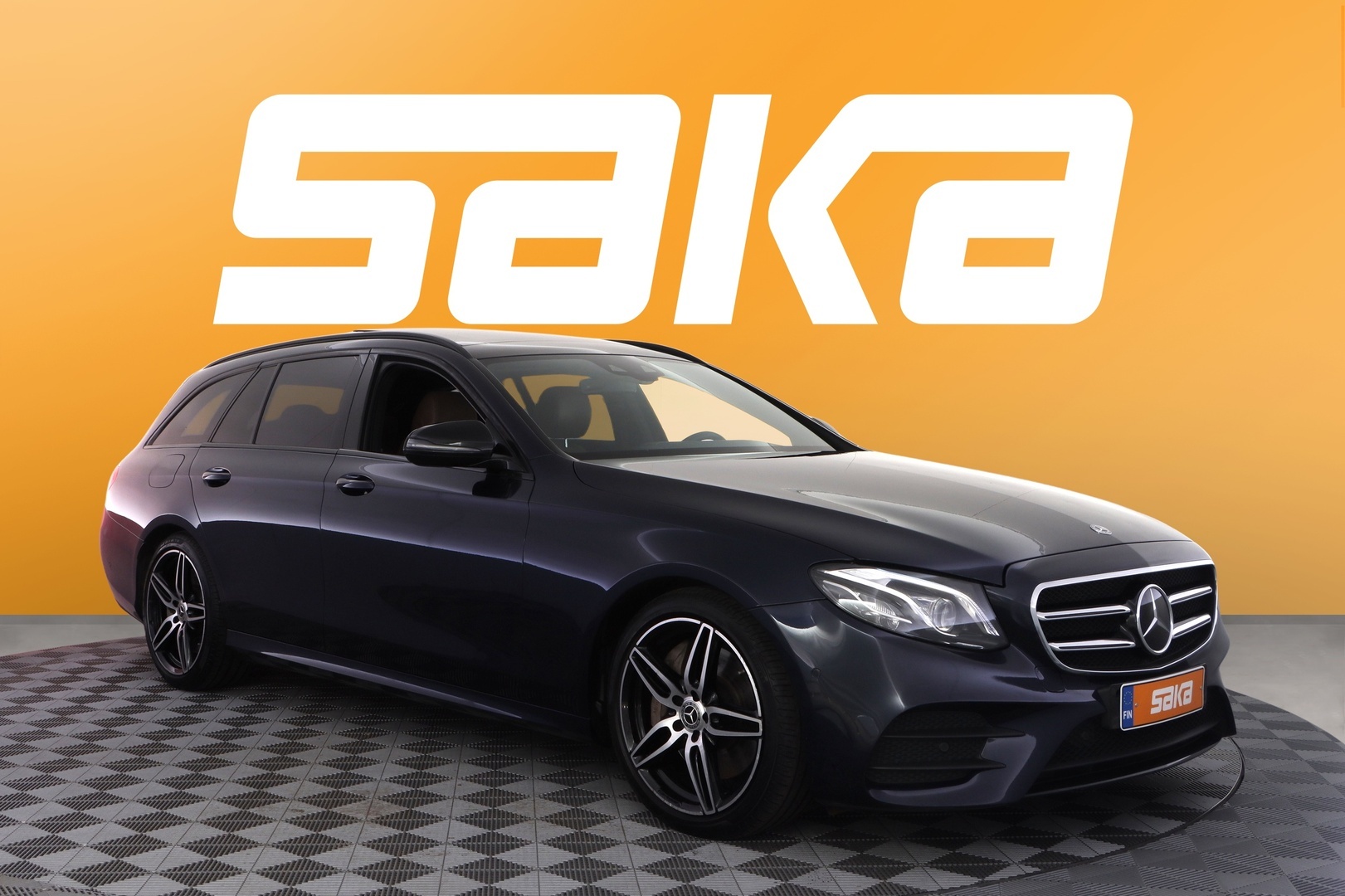 MERCEDES-BENZ E 2017