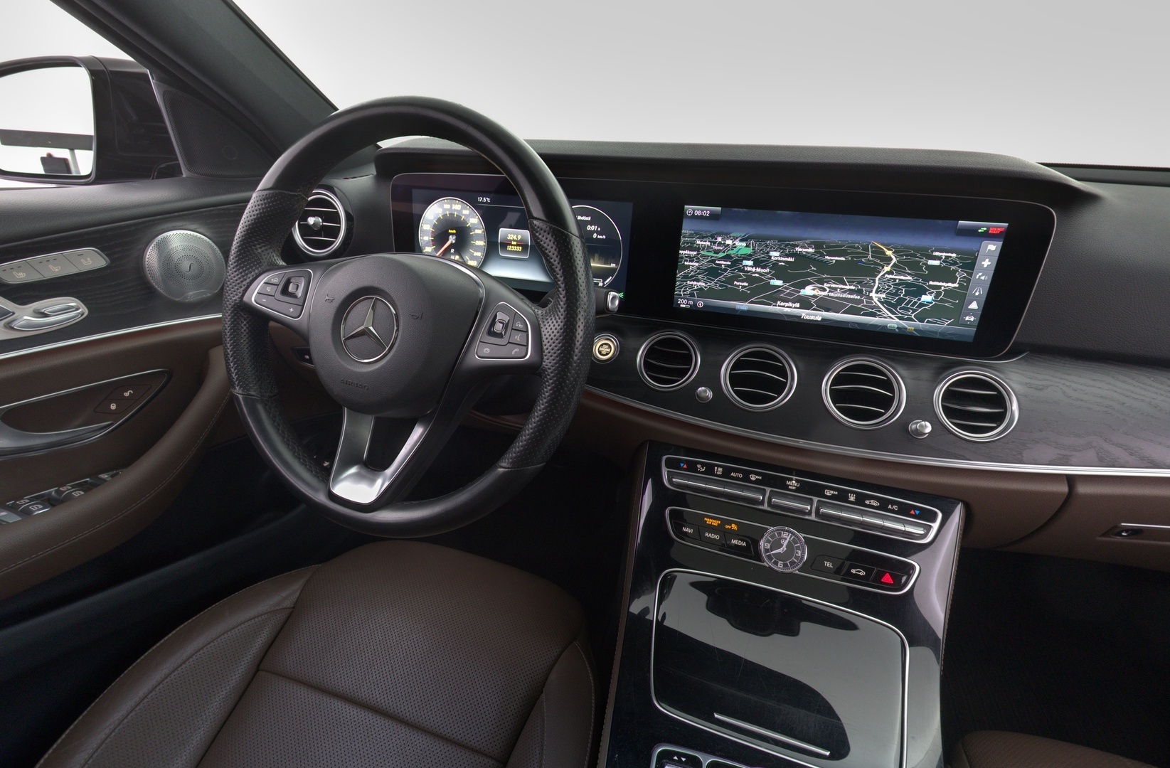 MERCEDES-BENZ E 2017