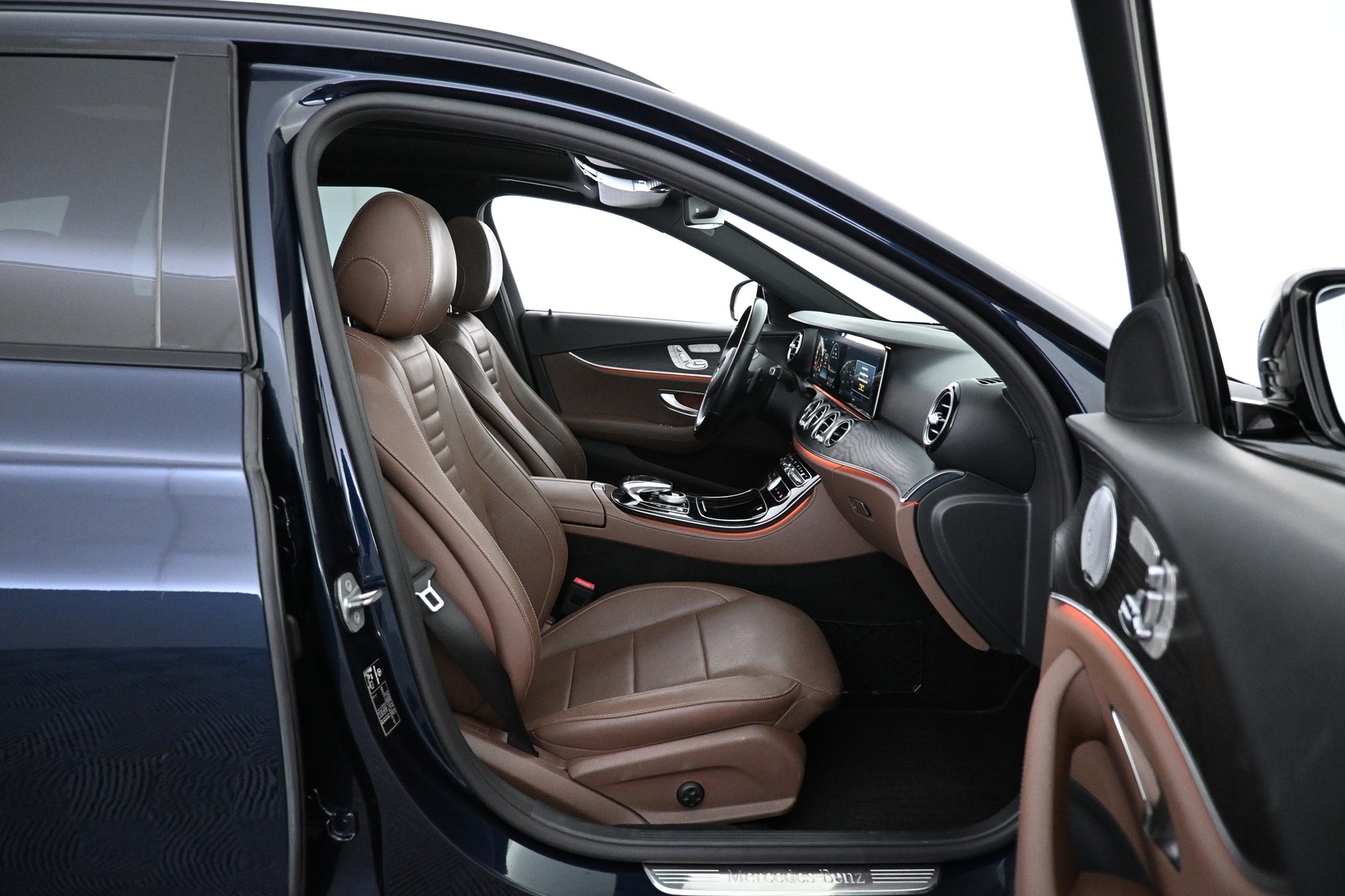 MERCEDES-BENZ E 2017